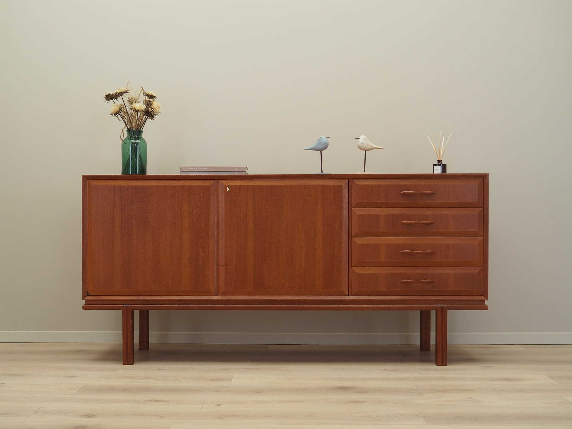 Vintage Sideboard Teakholz Braun 1960er Jahre 1