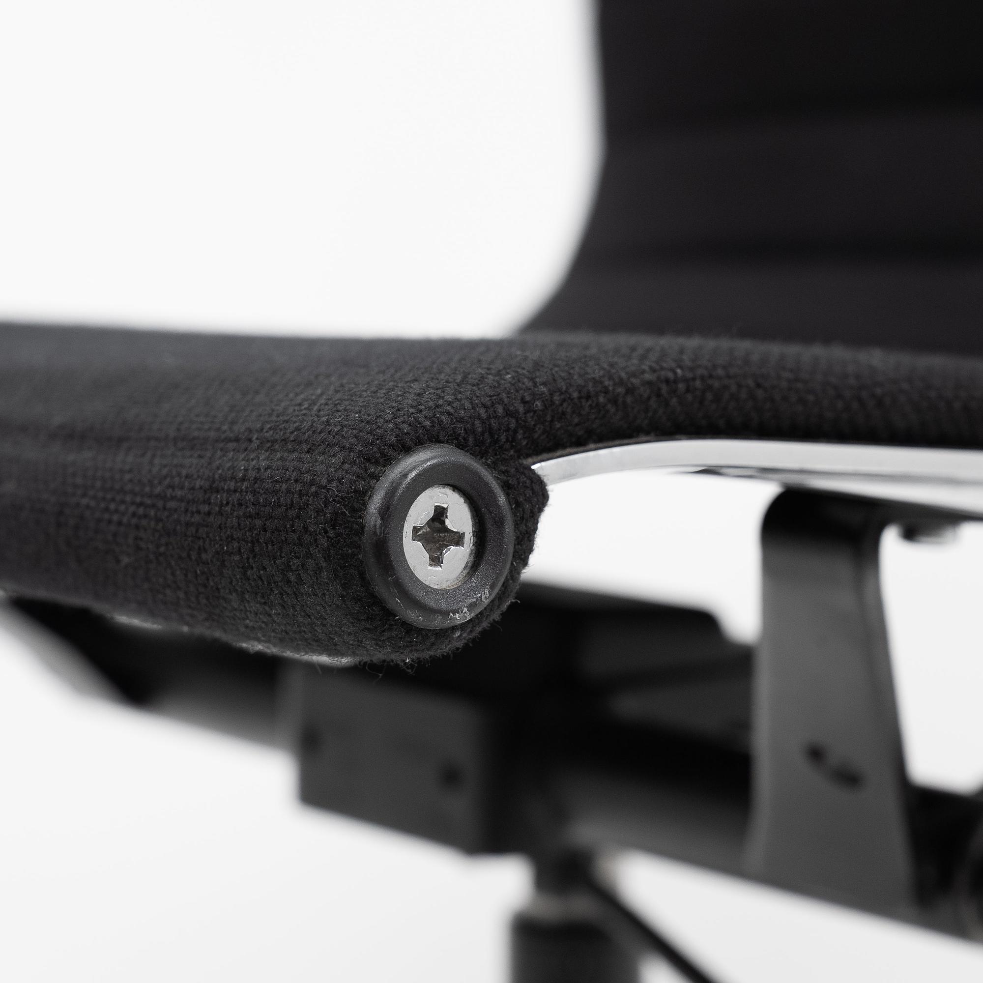 EA119 Bürostuhl Schwarz von Vitra 5