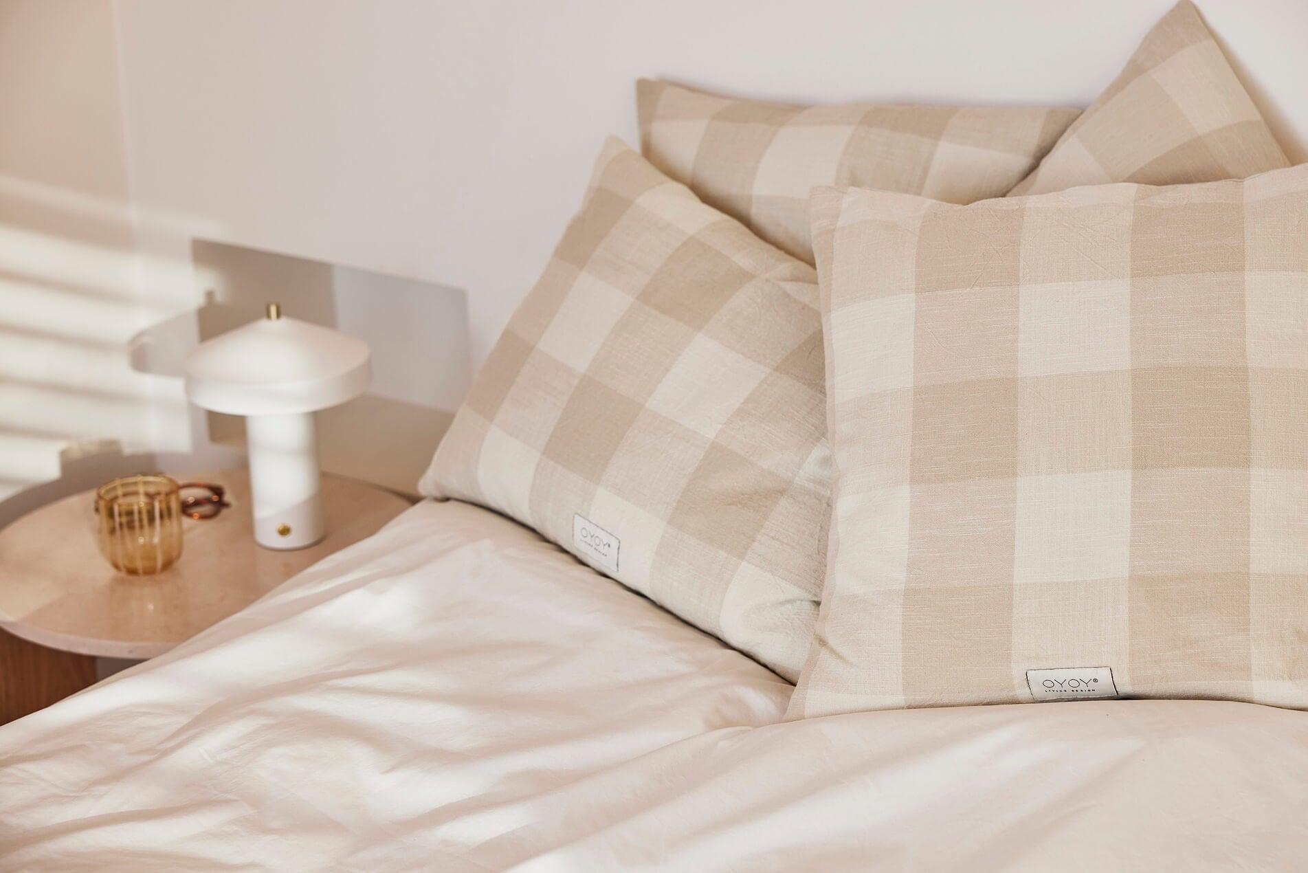 Fodera per cuscino a scacchi in cotone biologico beige 1