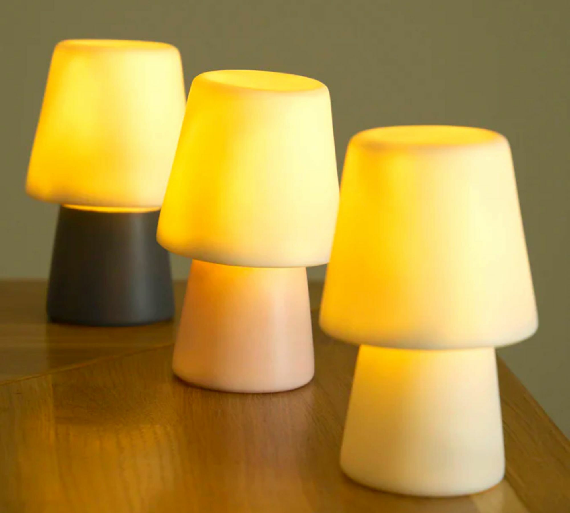 3x Tischleuchte Farbmix 1