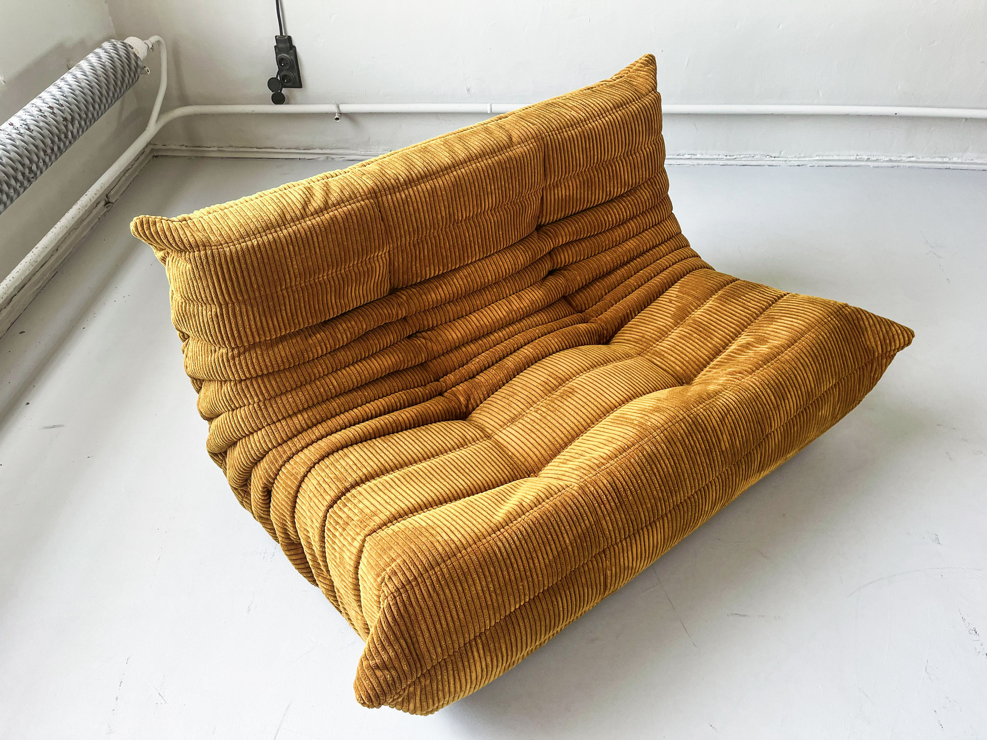 Togo Sofa 2-Sitzer Cord Sandbraun 2