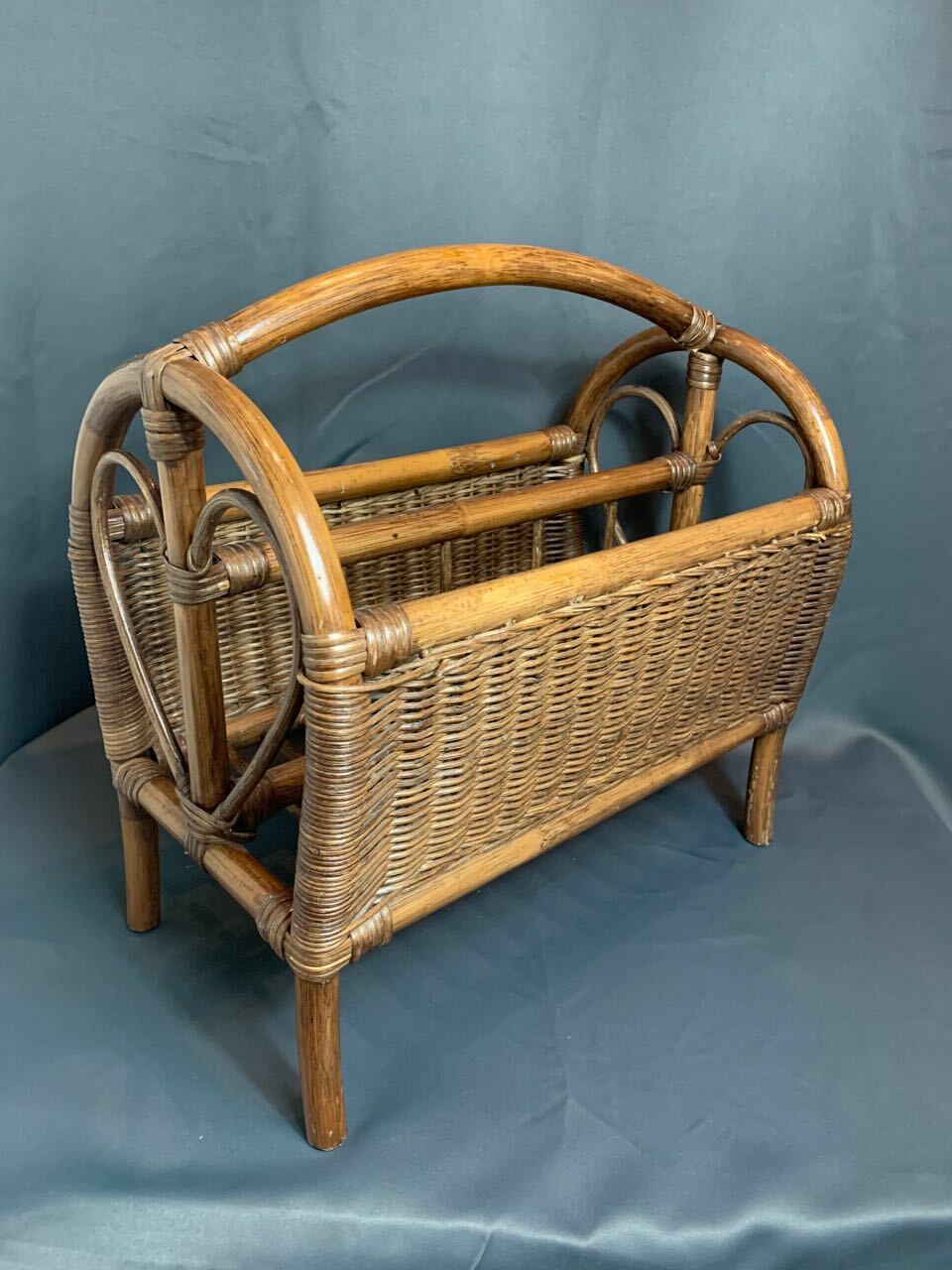 Vintage Zeitungsständer Rattan Braun 4