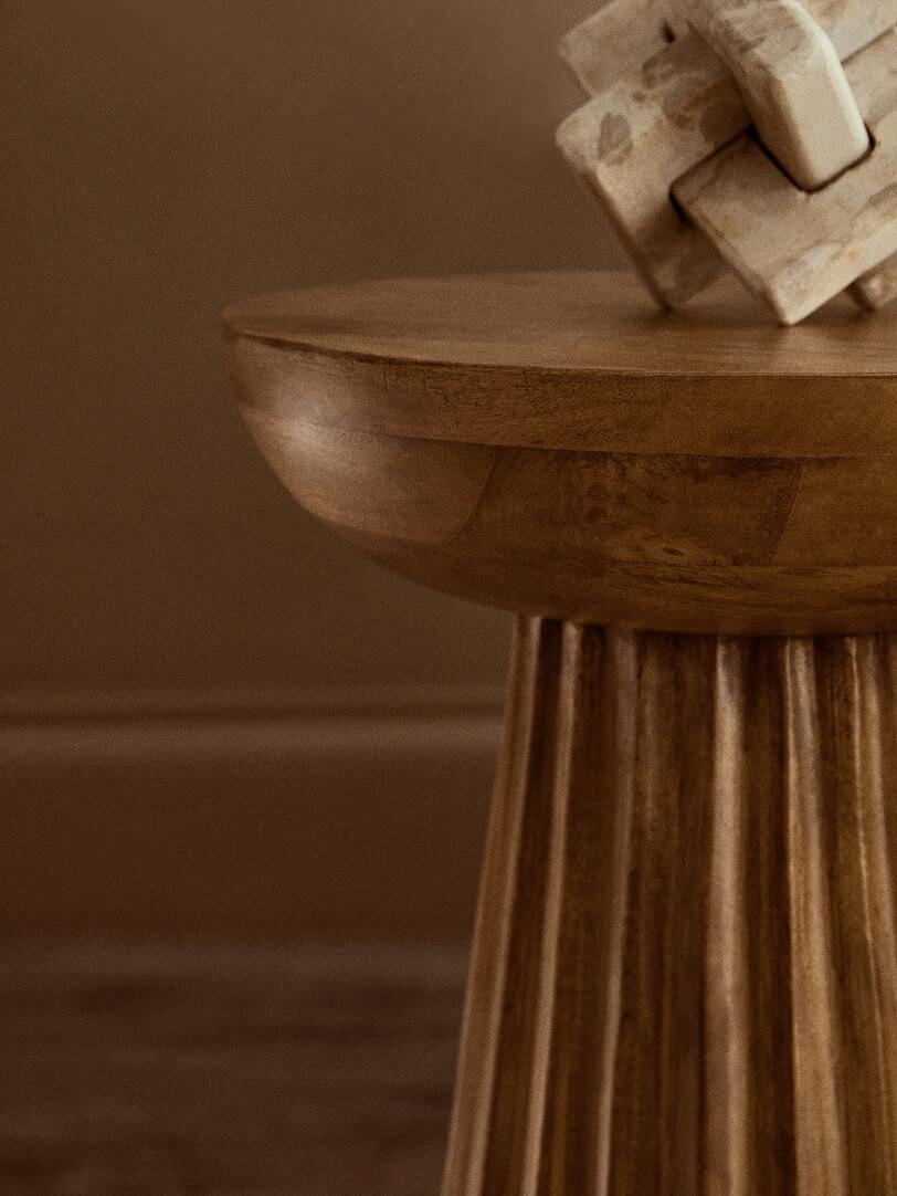 Walsa Carved Ridge Side Table Mango Wood Natural 3
