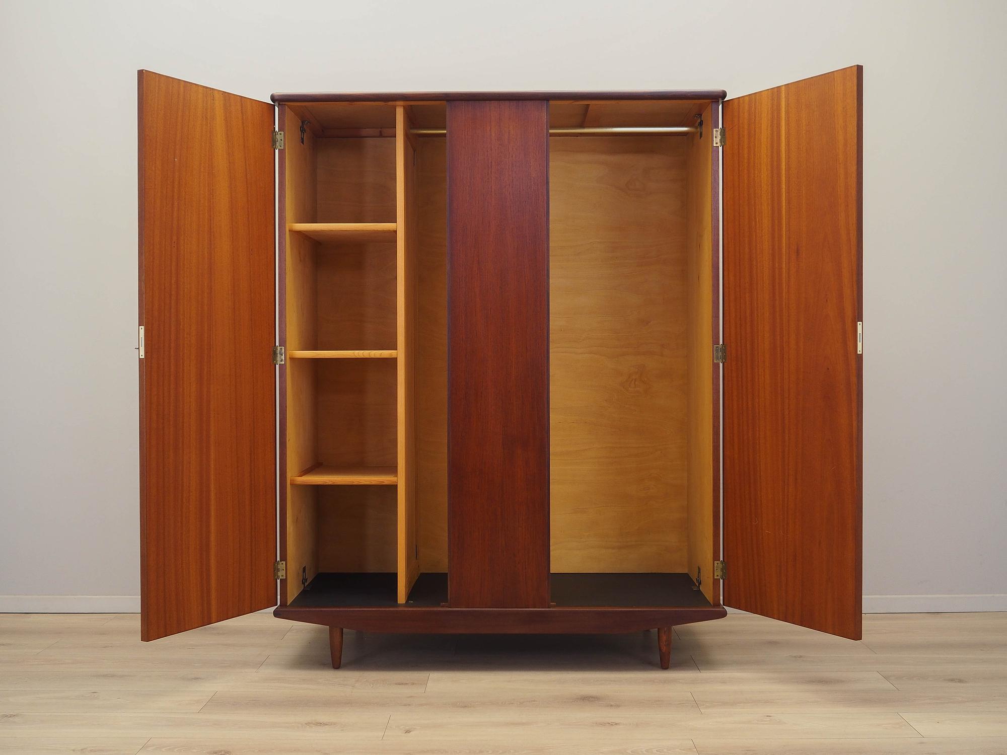 Teak Kleiderschrank 1960er Jahre Grau Braun 2