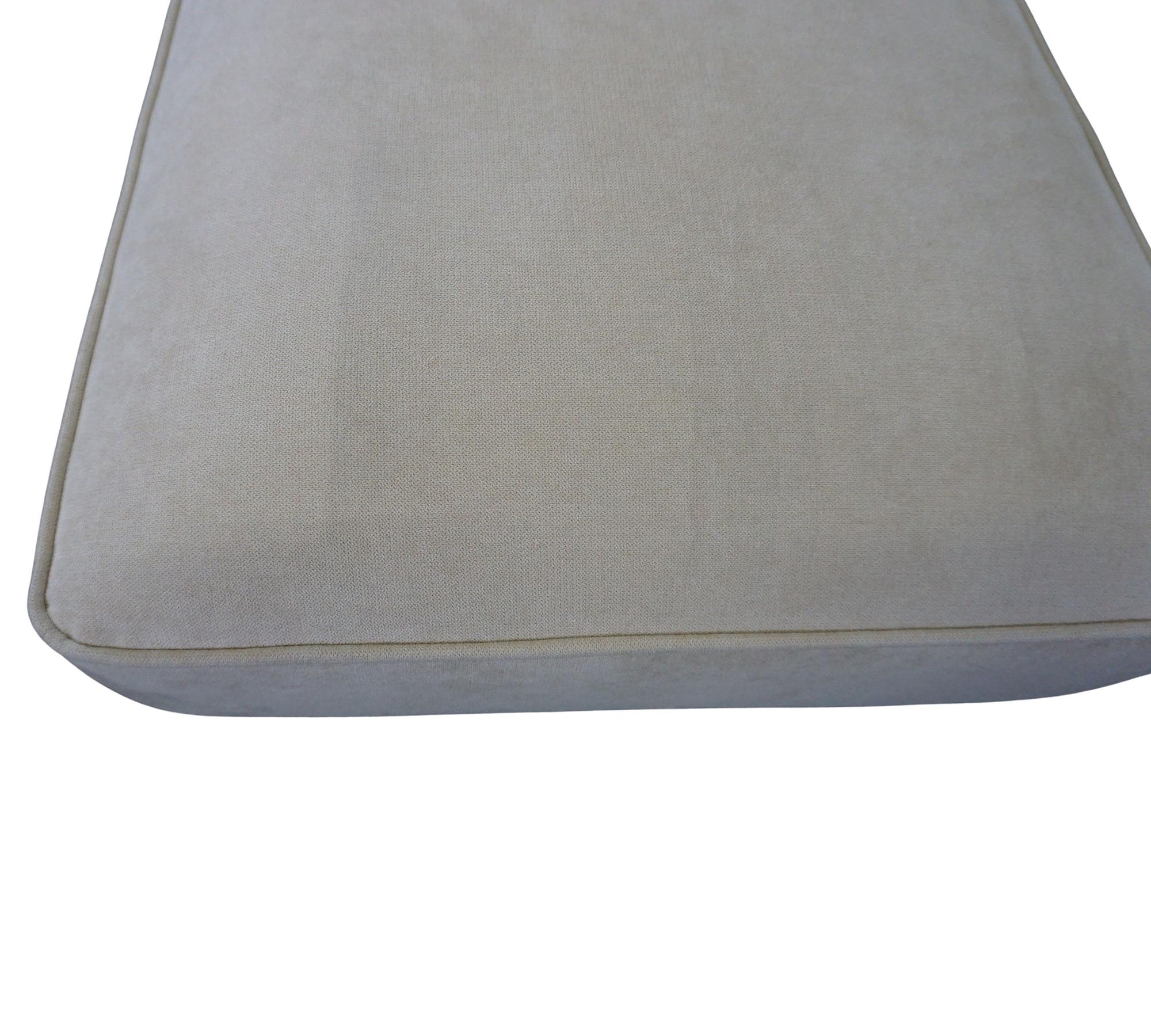 Leonora Hocker Form Cream 5