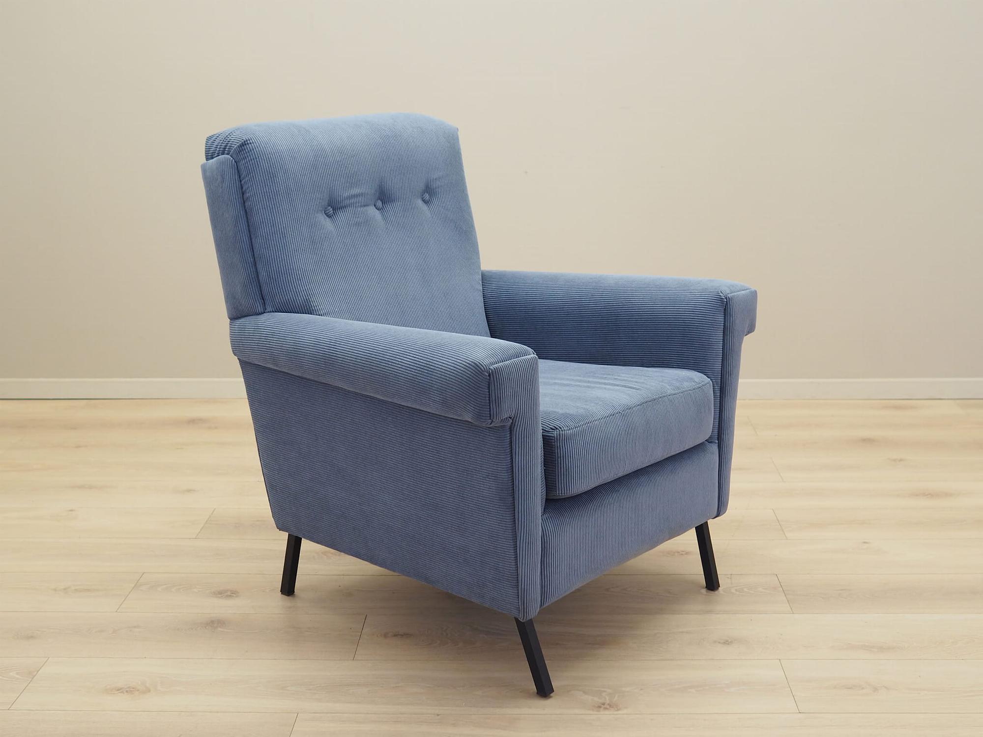 Poltrona con braccioli blu anni '70 8