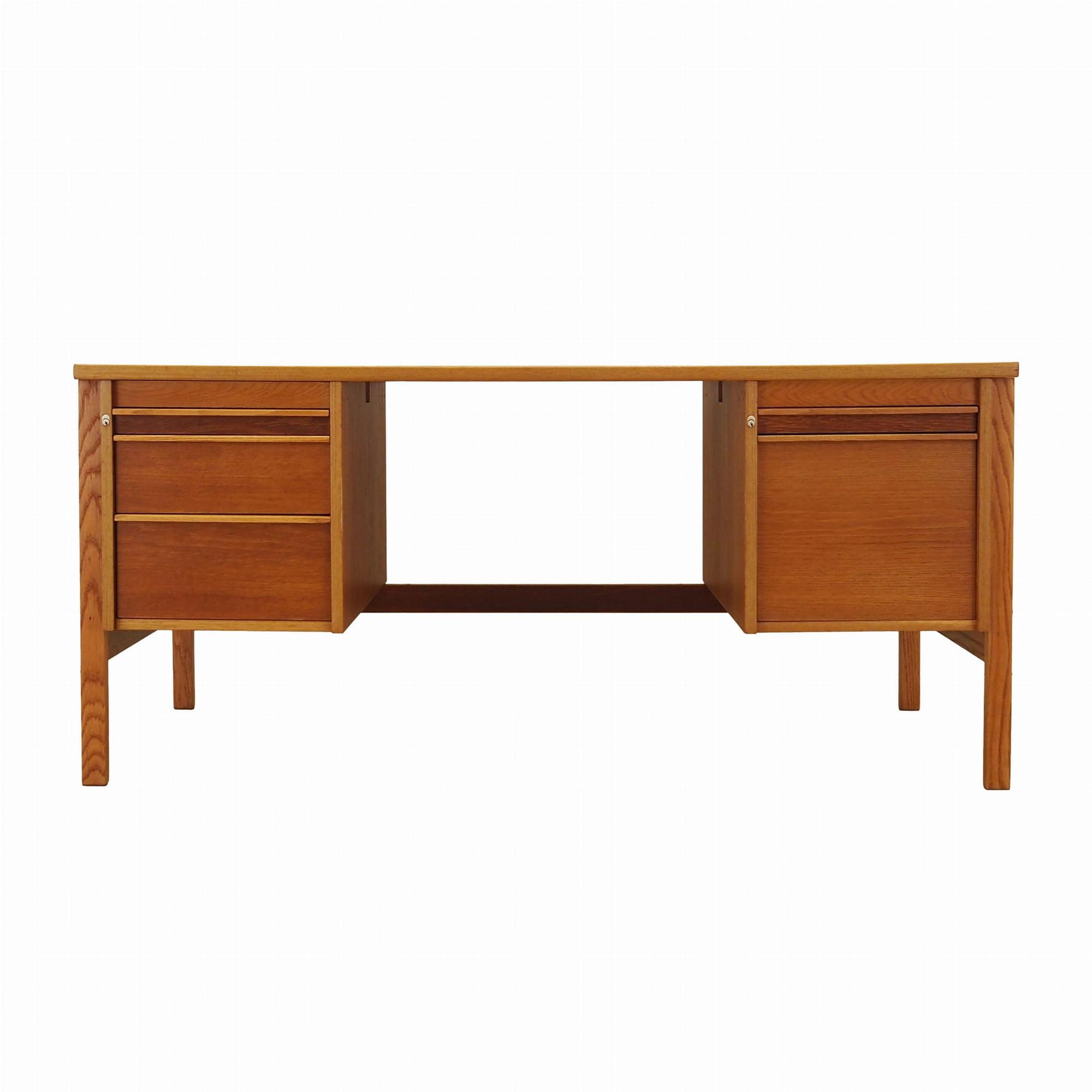 Desk
Ash wood
1970s 0
