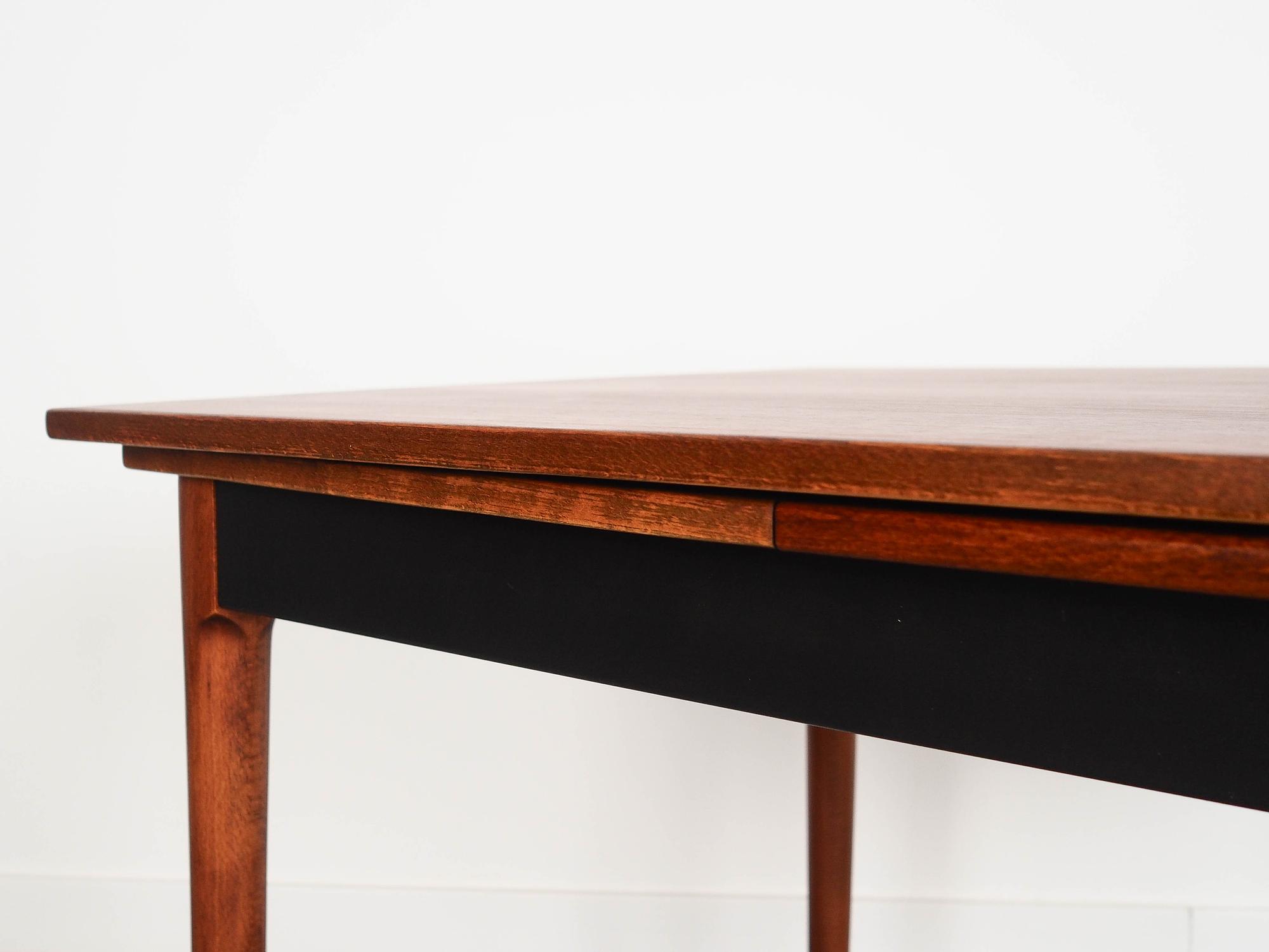 Walnut table Brown 1970s 8