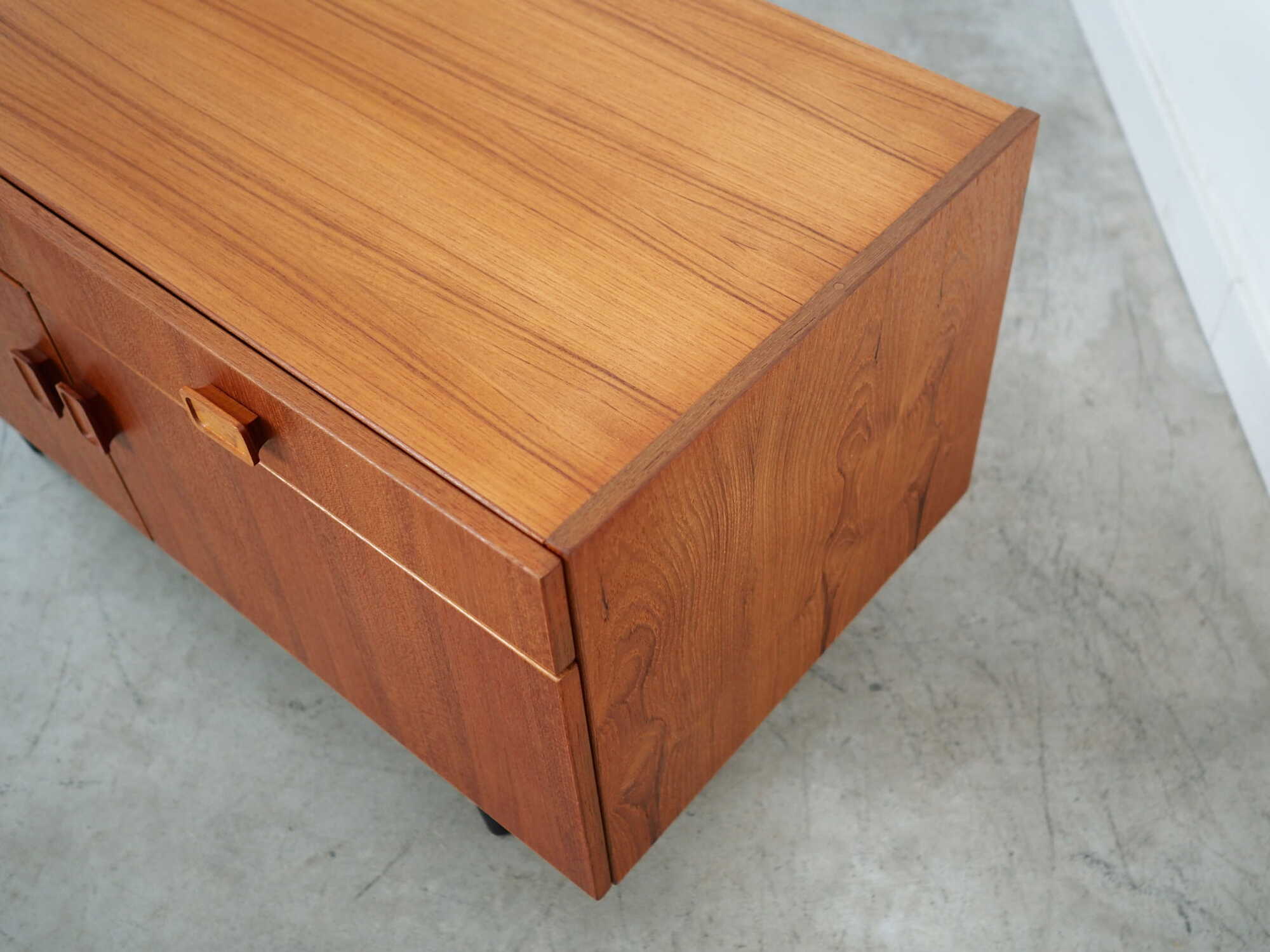 Vintage Schrank Teakholz Braun 1970er Jahre 8