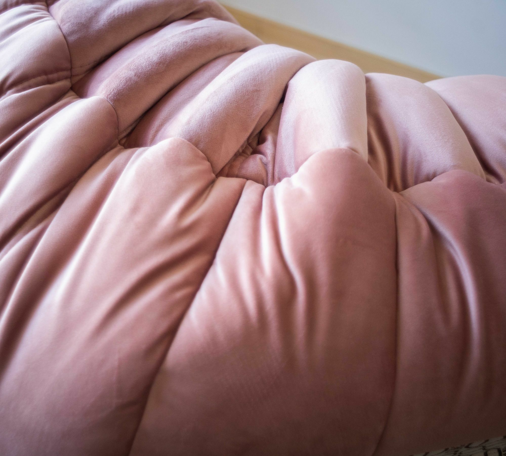 Togo Poltrona Velluto Rosa Perla 4