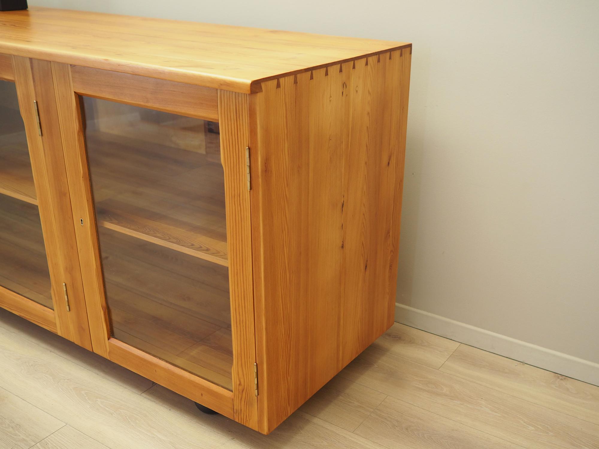 Display cabinet pine wood 1980s 13