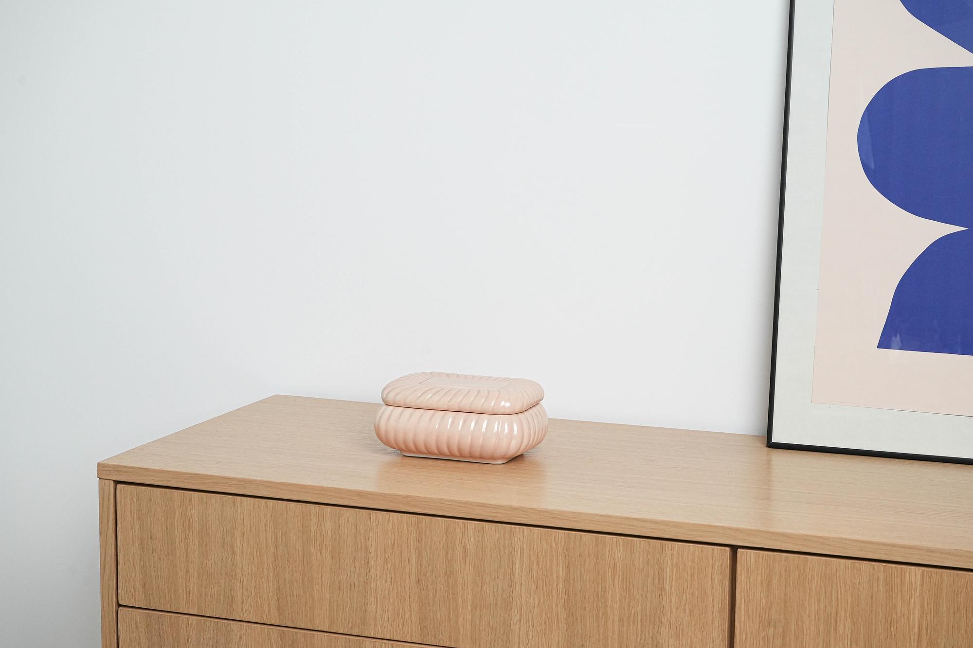 Ceramic box Pink 1970s 1