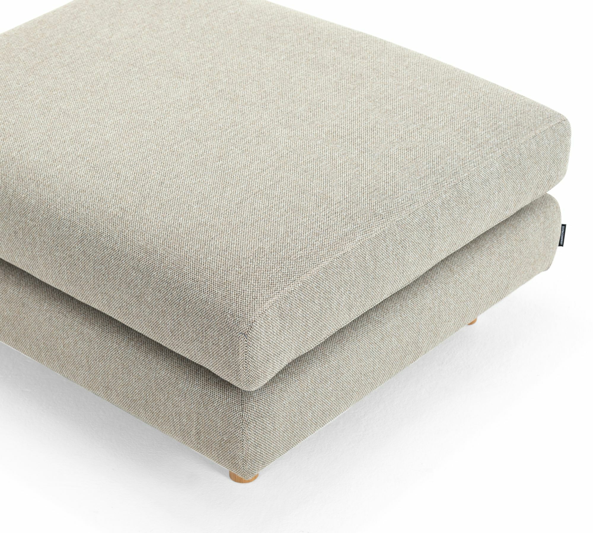 Douglas Hocker XL Agnes Brown 3