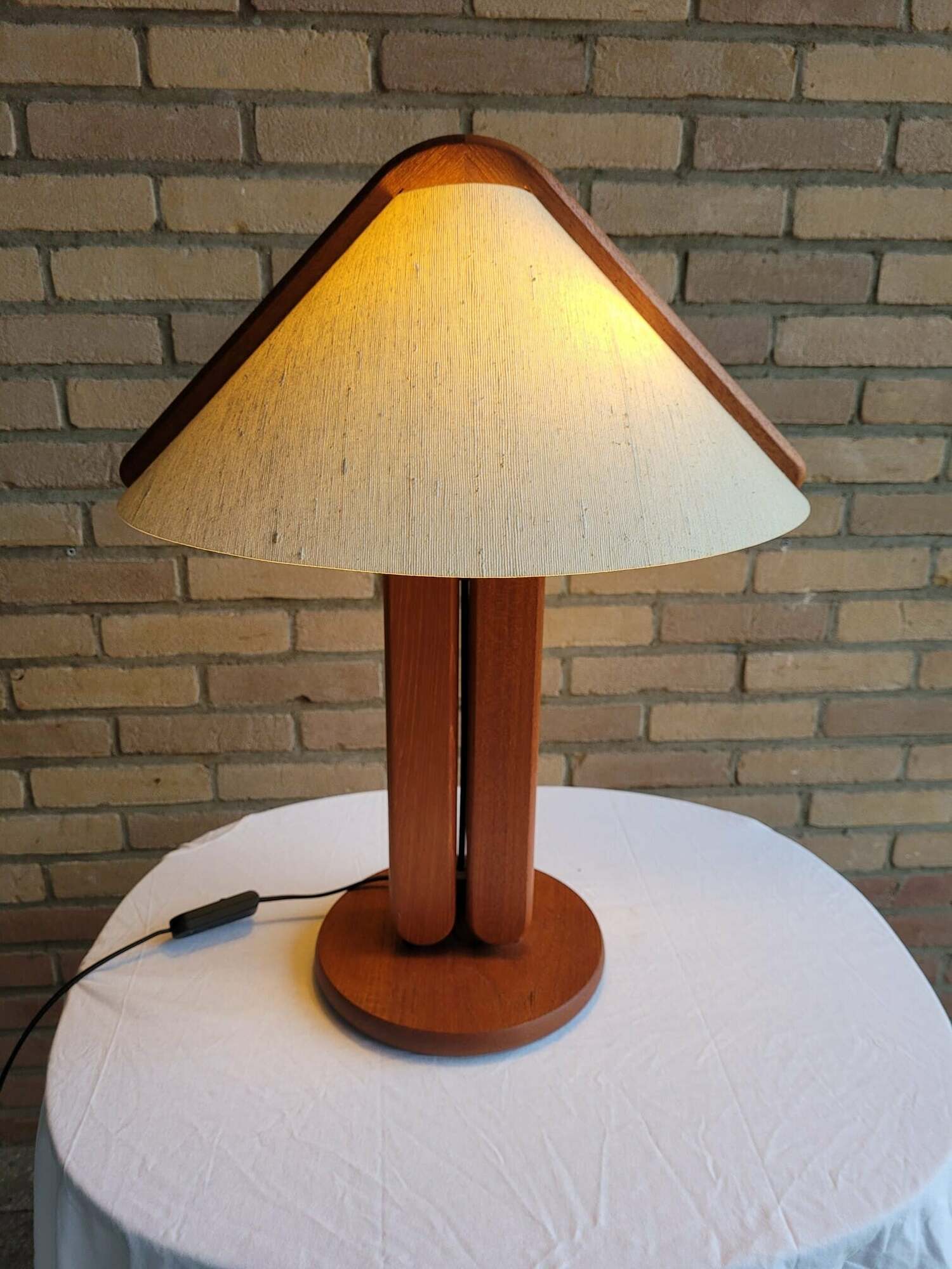 Vintage Domus Tischlampe Teakholz Braun 1