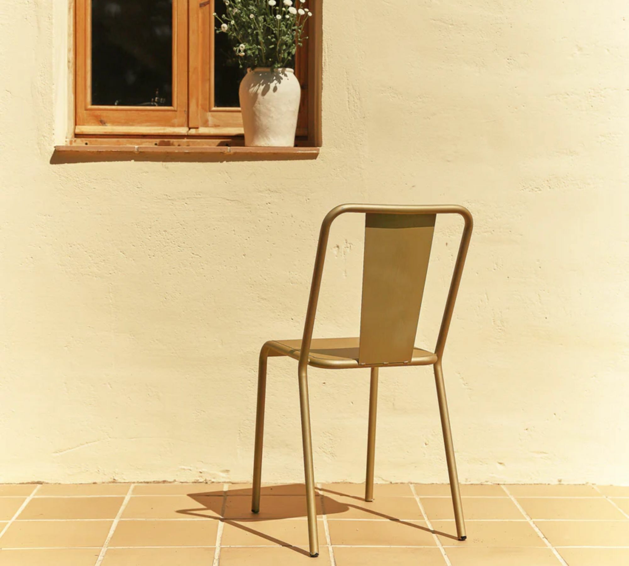Tondra Stuhl Outdoor Metall Gold Gealtert 1