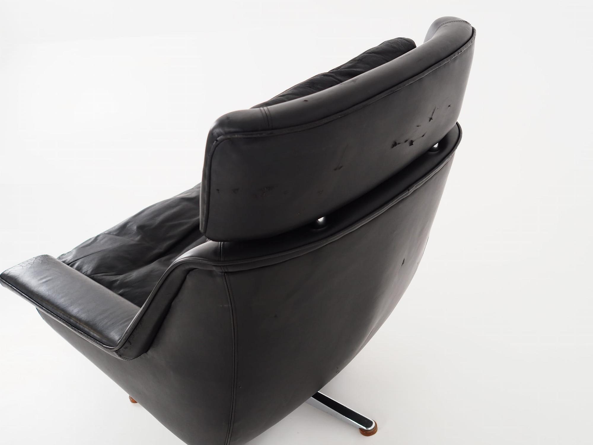 Vintage office chair leather black 1970s 12