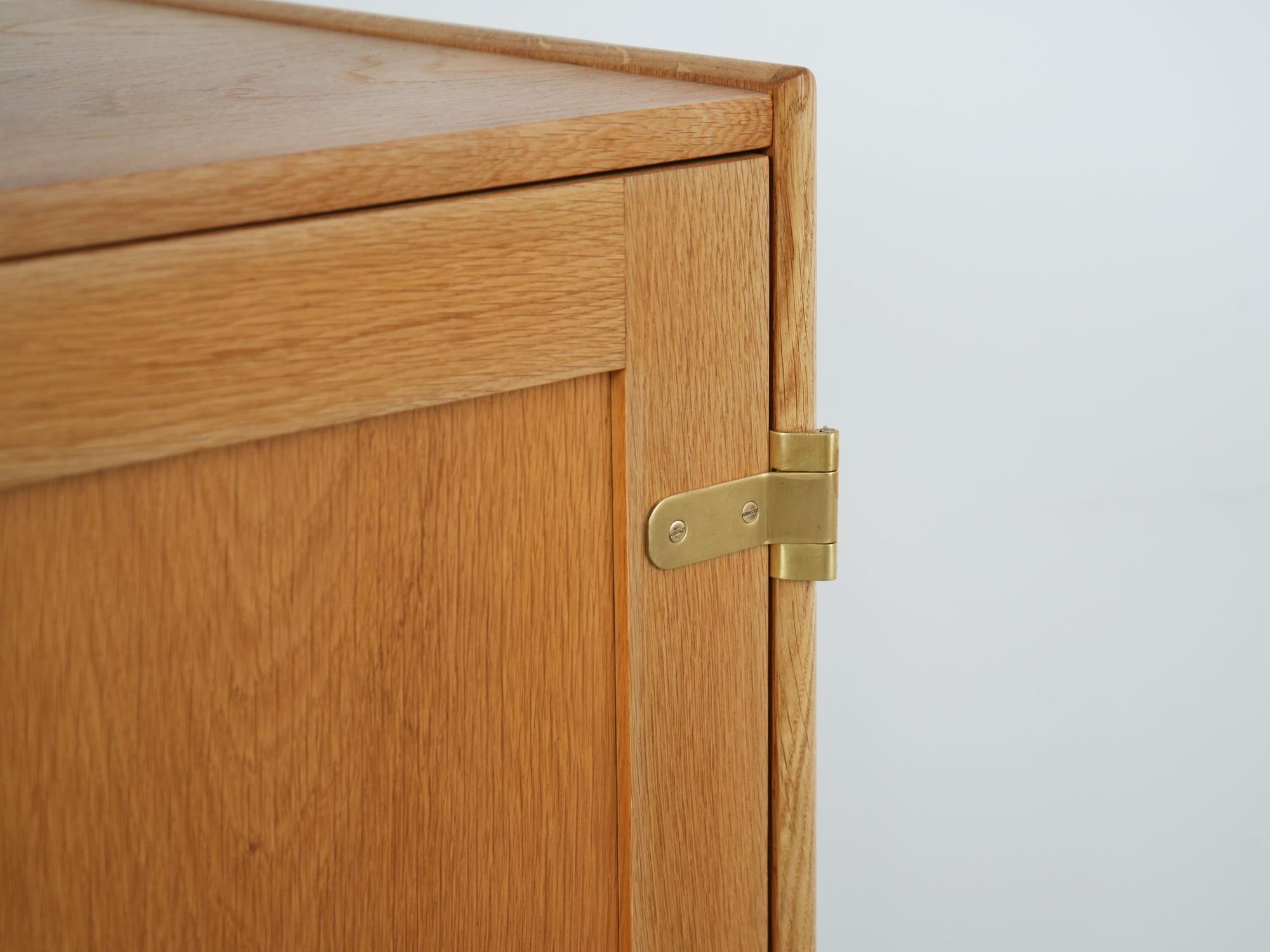 Cabinet ash wood 1970s 8