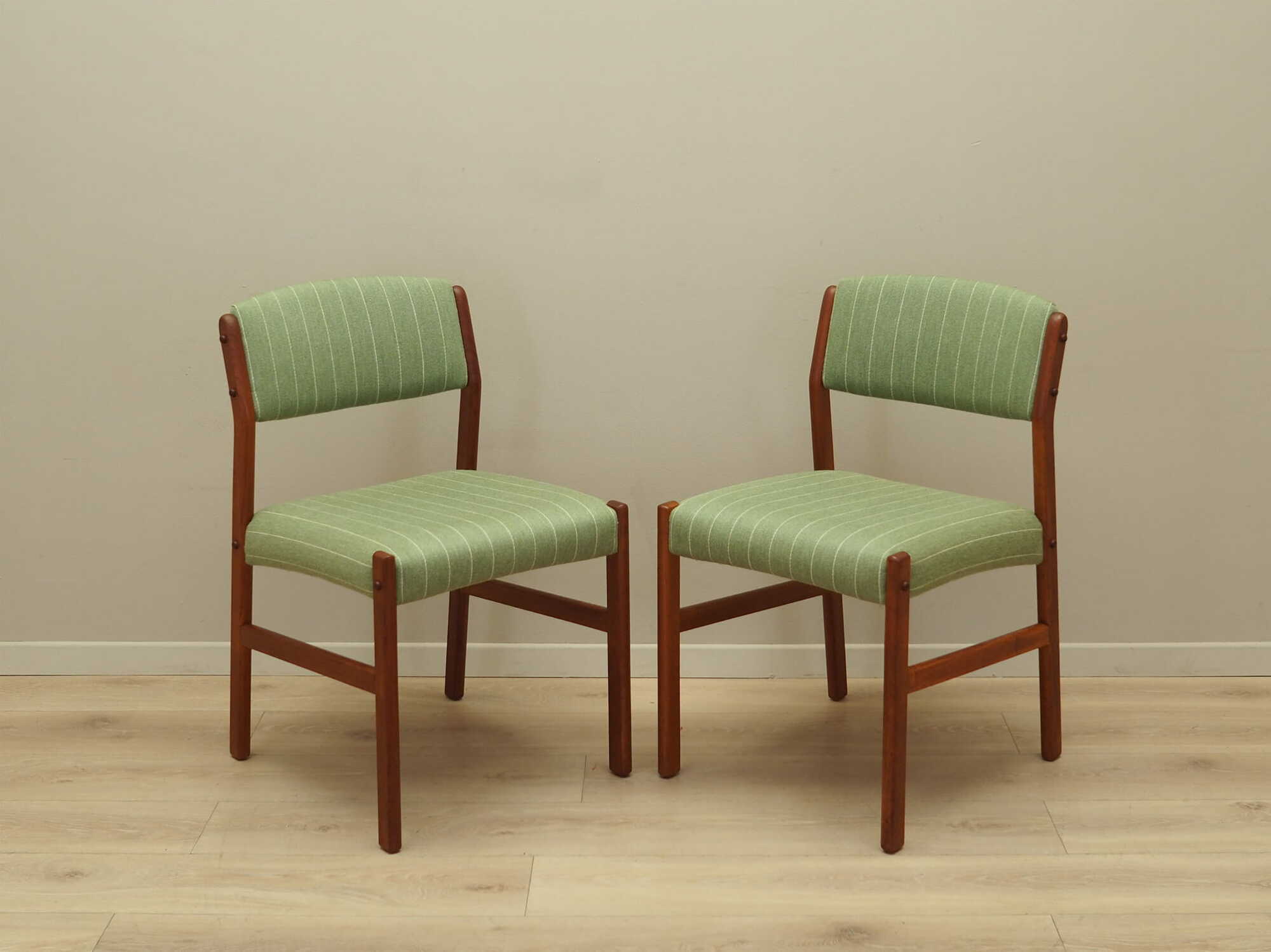 2x Vintage Stuhl Teakholz Textil Grün 1970er Jahre 1