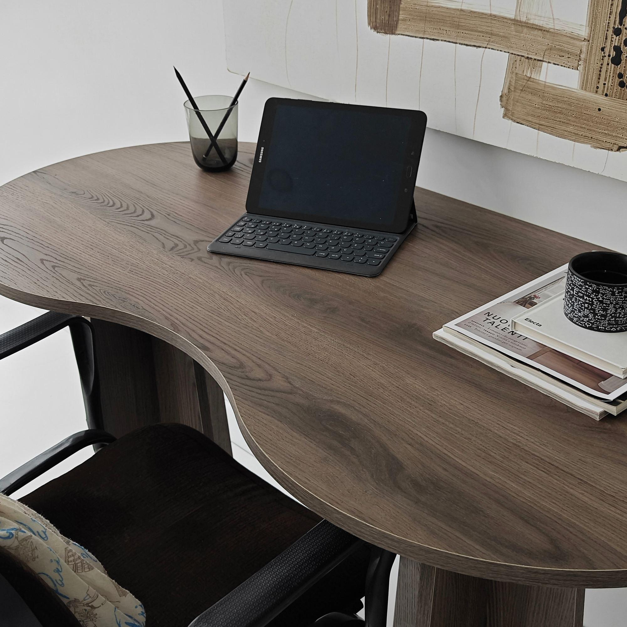 Infini Table Walnut 8