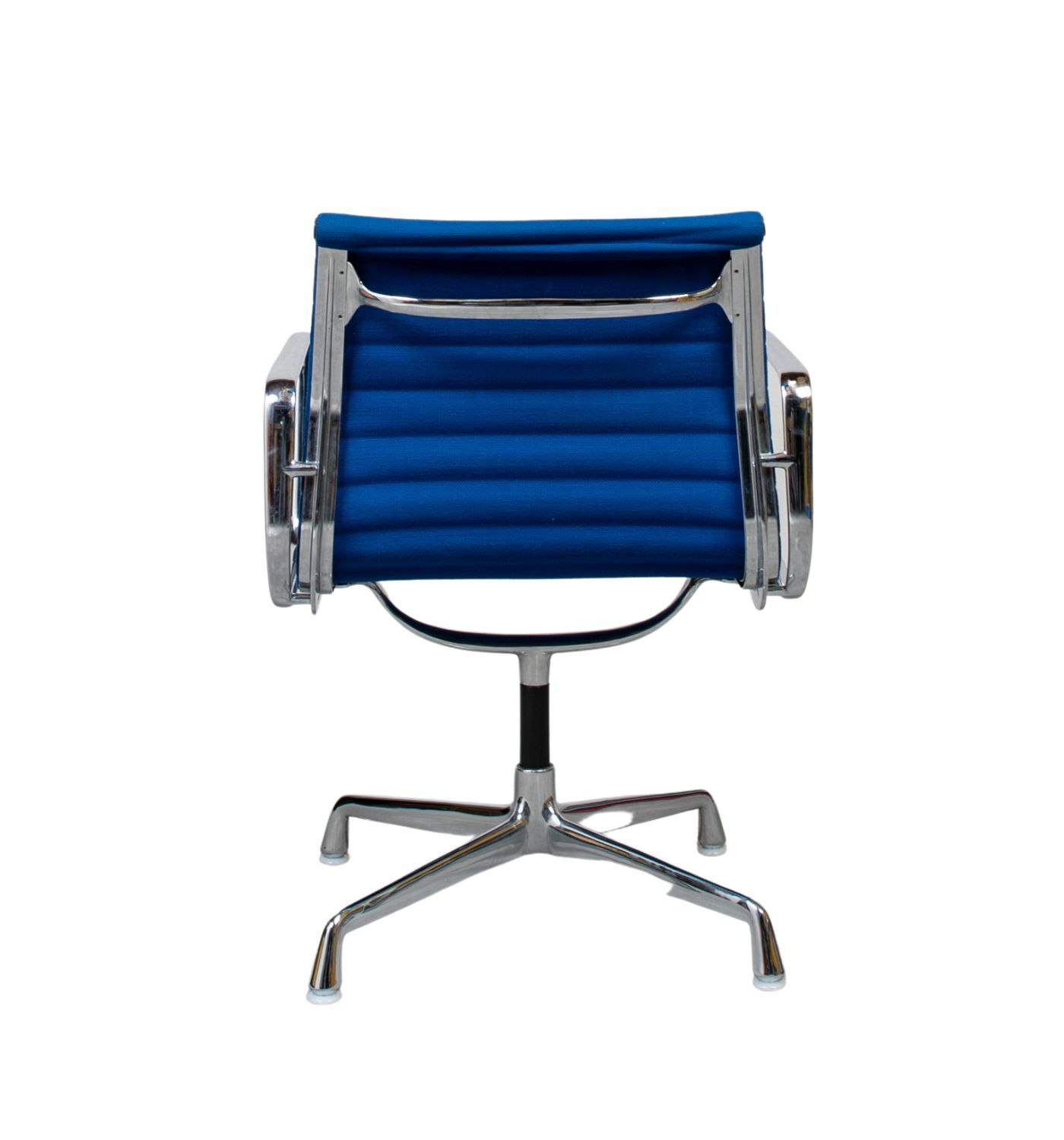 Eames EA 108 Aluminium Chair in Blau 1