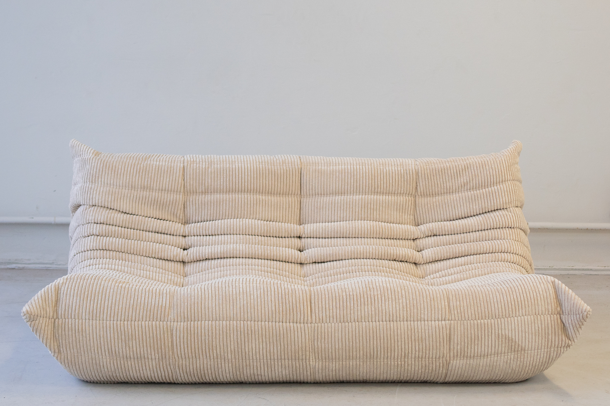 Togo Sofa 3-Sitzer Cord Beige 0