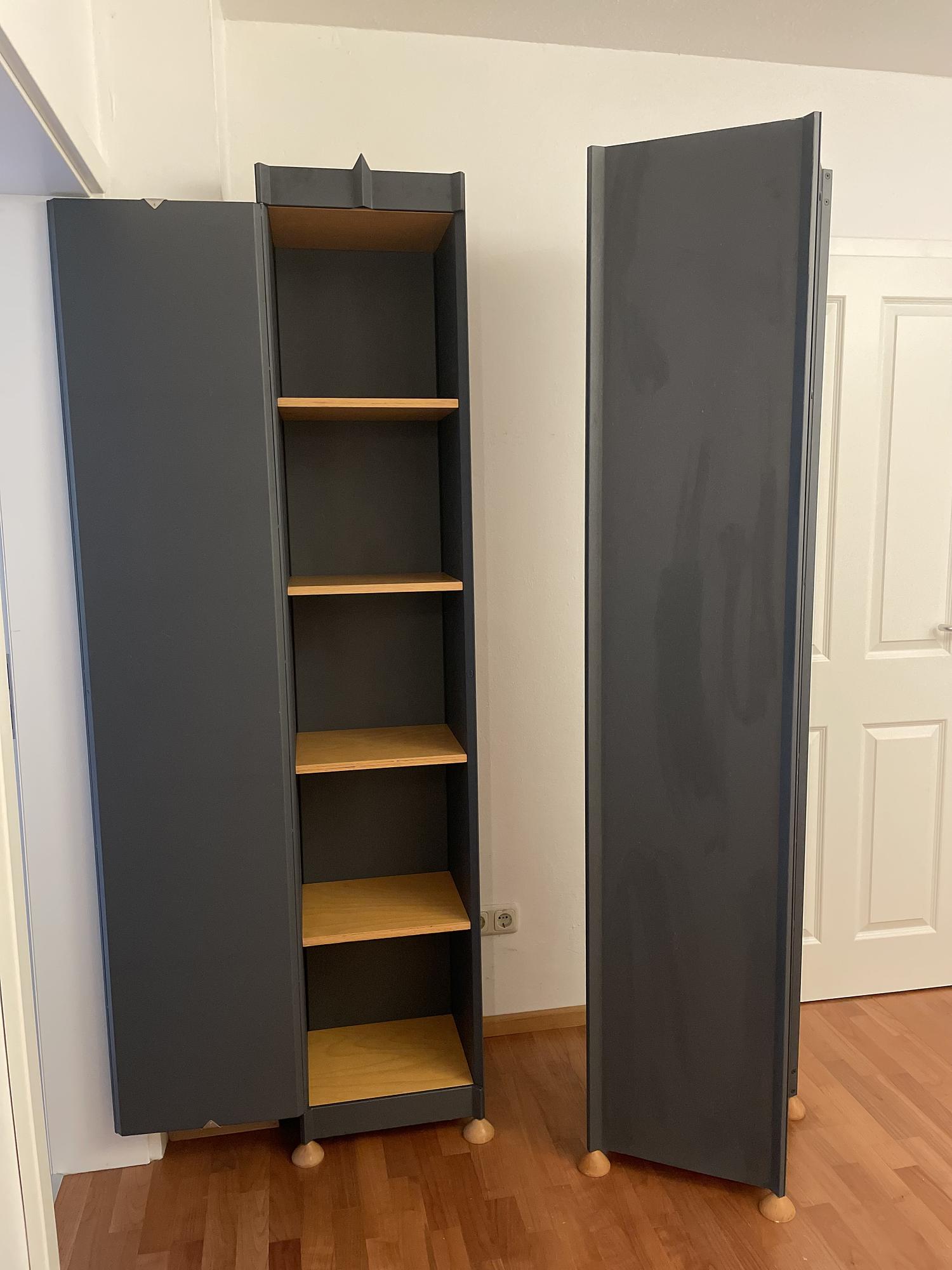 2x Hohes Regal Holz Blau 4