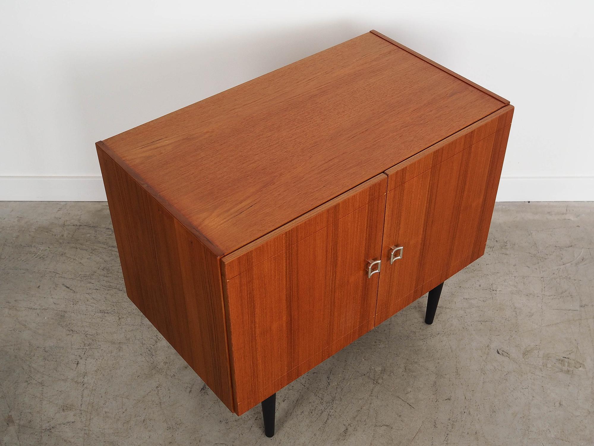Armadio in teak marrone anni '70 5