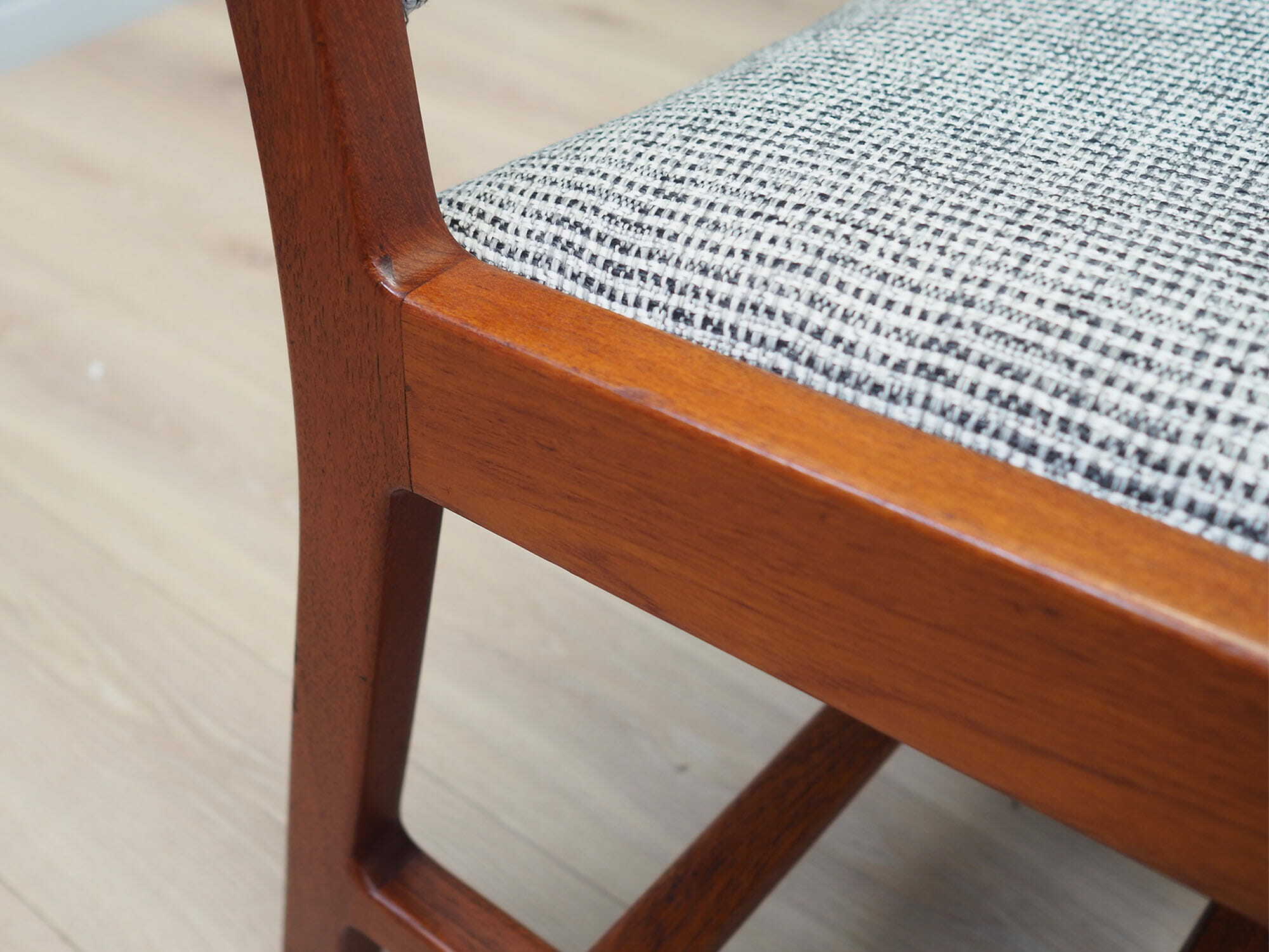 5x Vintage Stuhl Teakholz Textil Grau 1970er Jahre 6