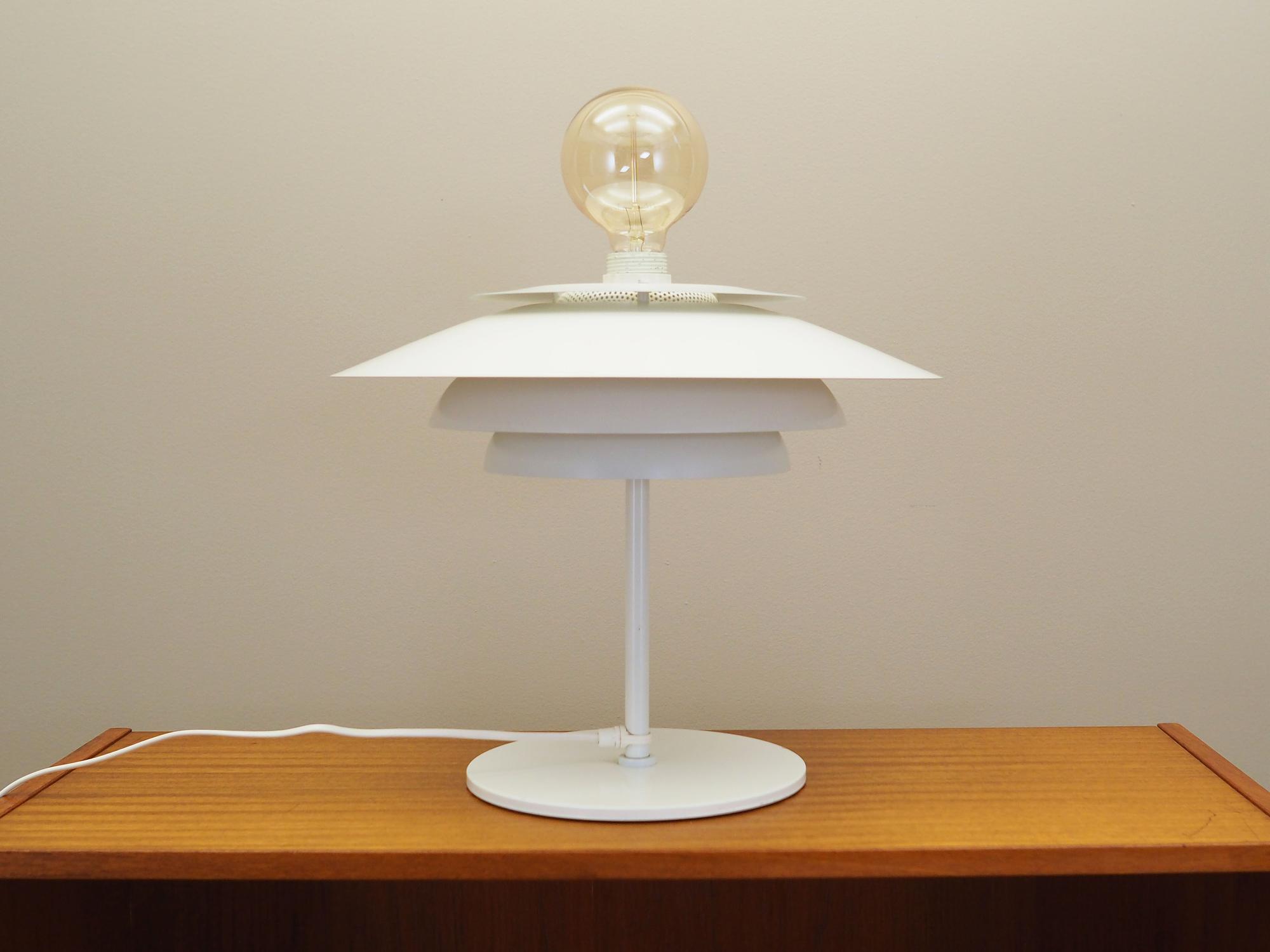 Table lamp metal white 1970s 1