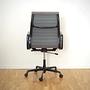 EA 119 Aluminium Chair Cosy Grey 2