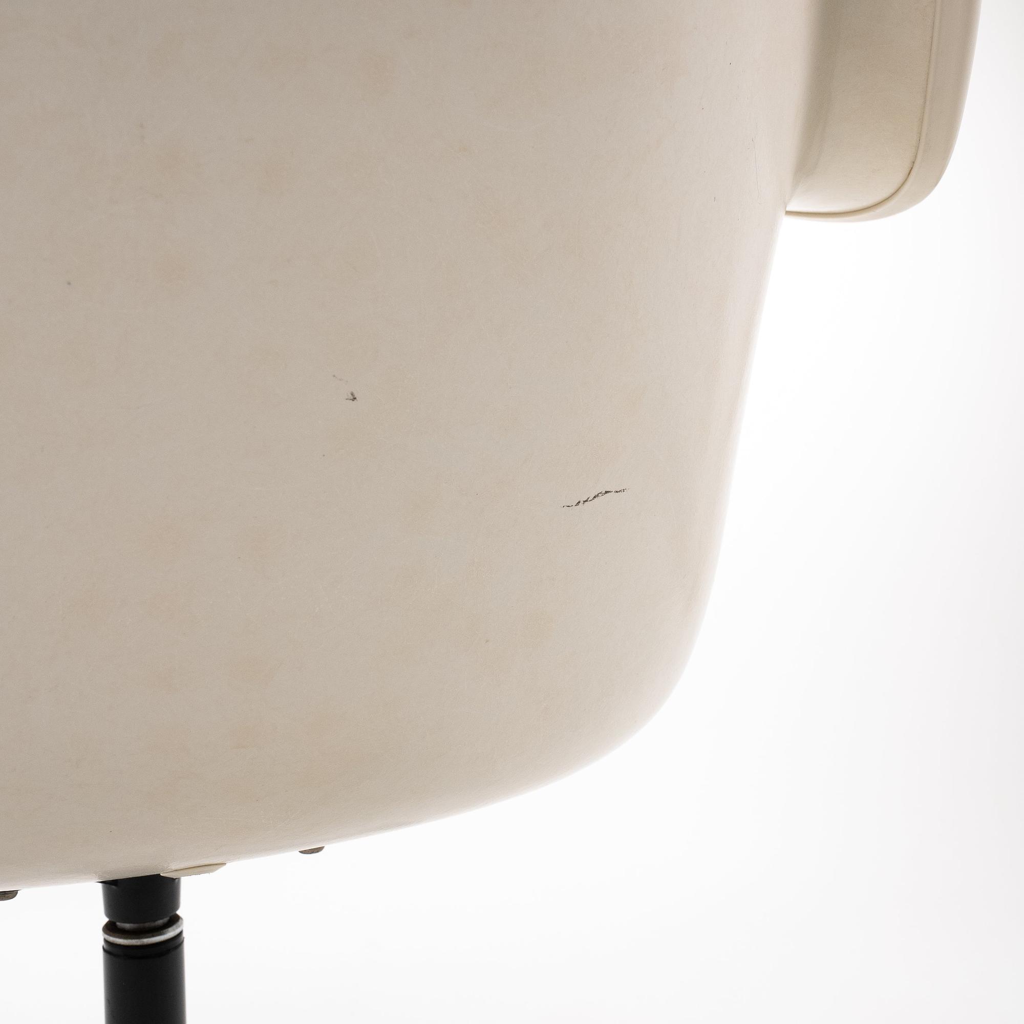 Loose Cushion Armlehnstuhl Braun von Herman Miller 4