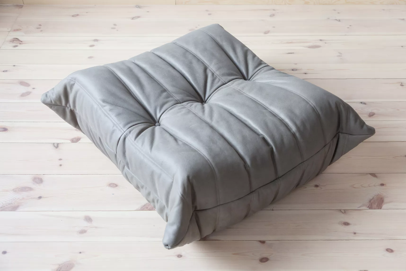 Set Togo Poltrona e Pouf Pelle Madras Grigio Cenere 6