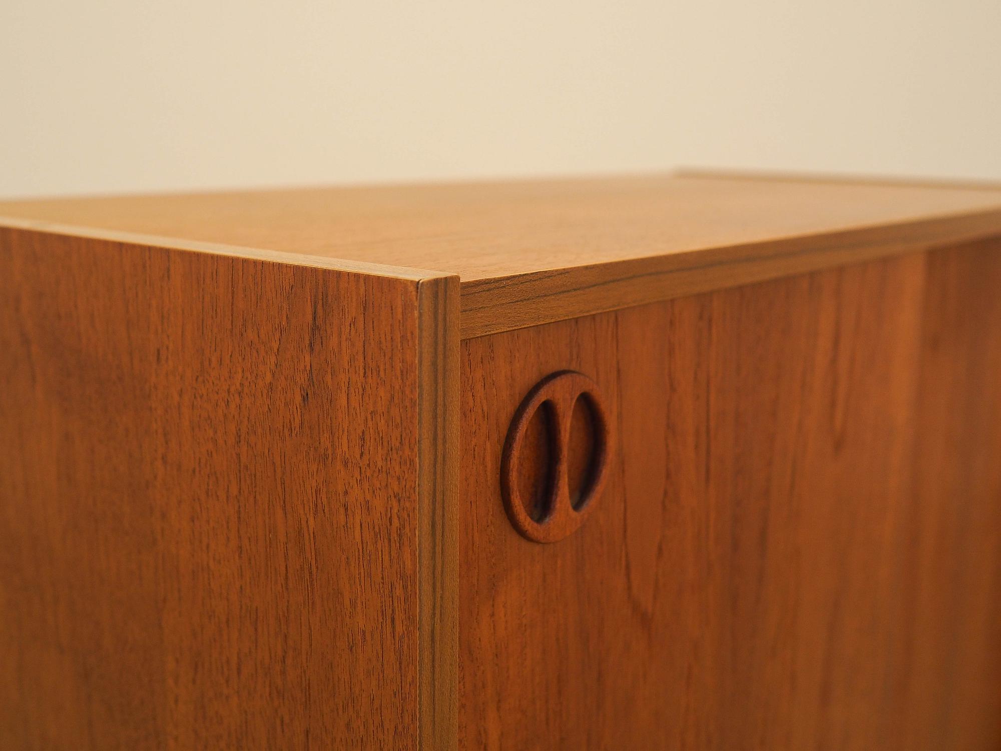 Teak cabinet 1970s 10
