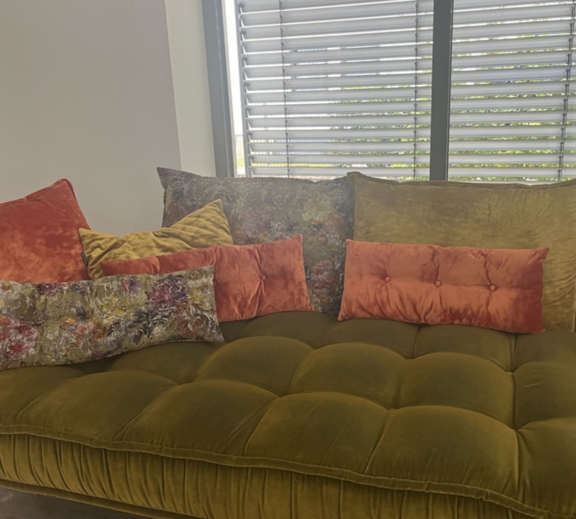 Ohlinda Sofa Récamiere Rechts Samt Aluminium Mehrfarbig 1