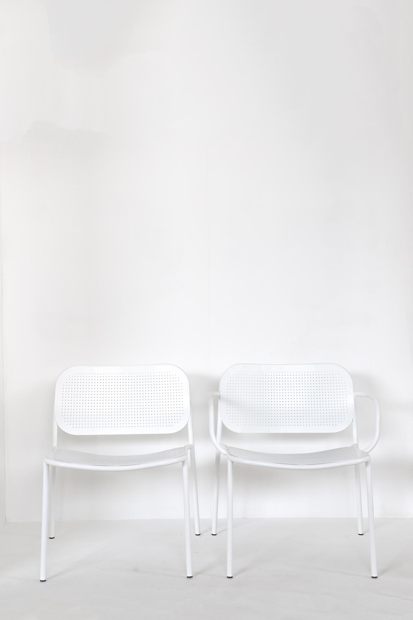 2x Metis Dot Garden Chair White 1