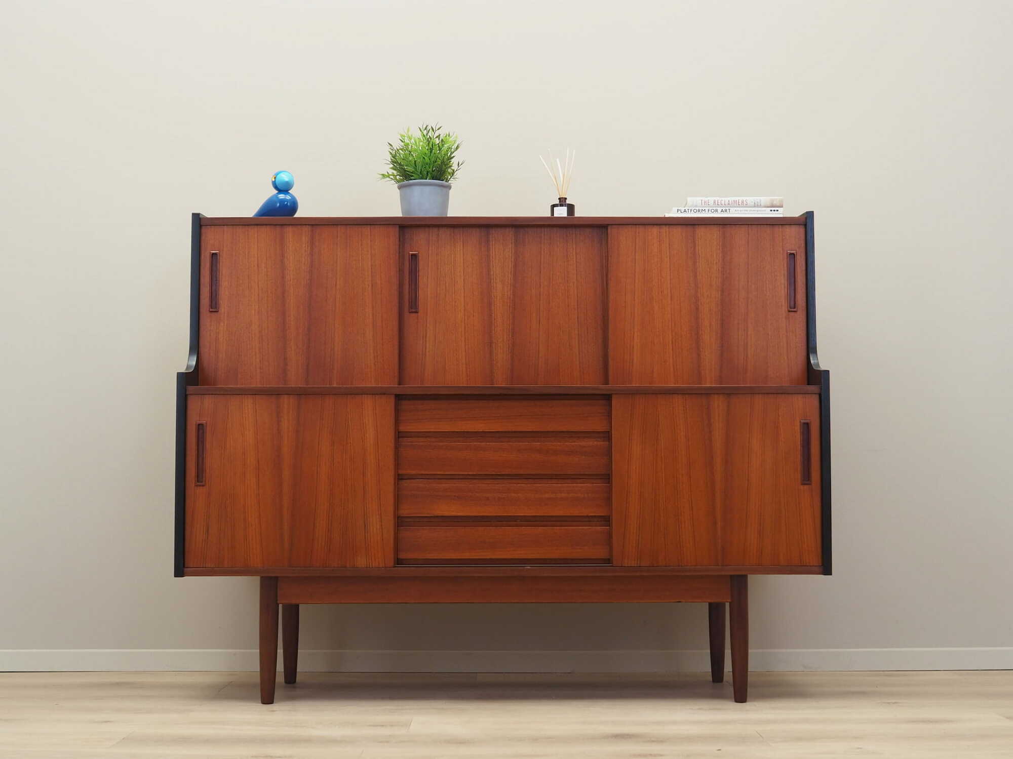 Vintage Highboard Teakholz Braun 1960er Jahre 1