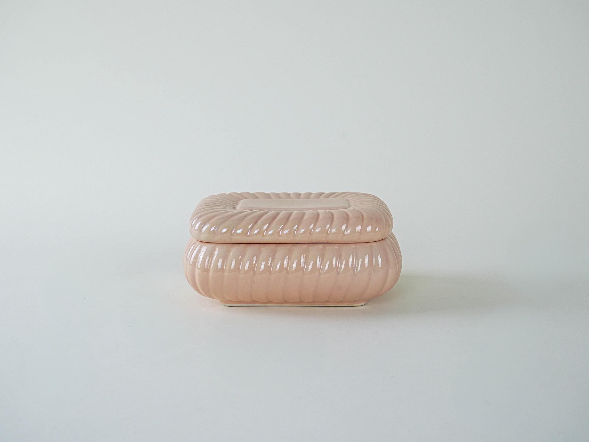 Ceramic box Pink 1970s 3