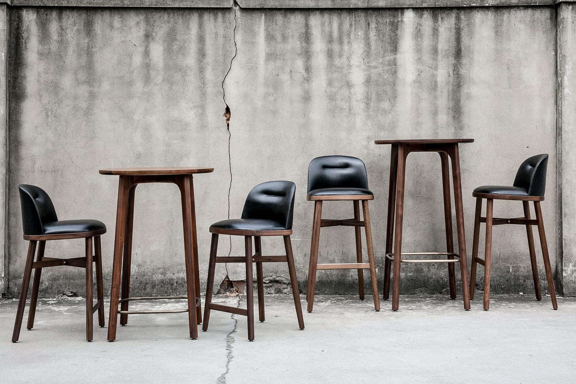 UTILITY Bistrotisch Holz Braun Ø63cm 1