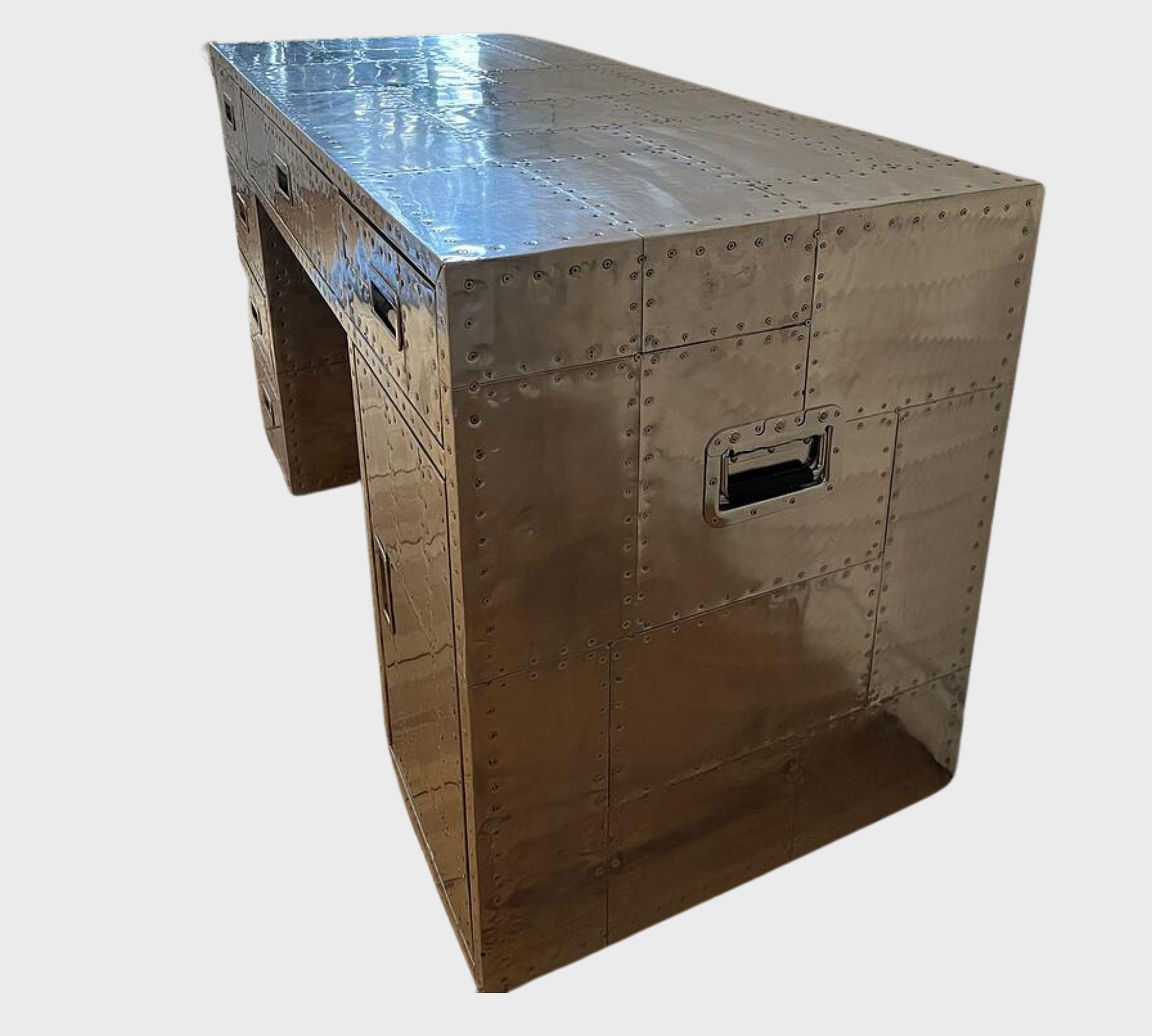 Schreibtisch Aluminiumbeschlag Silber 2