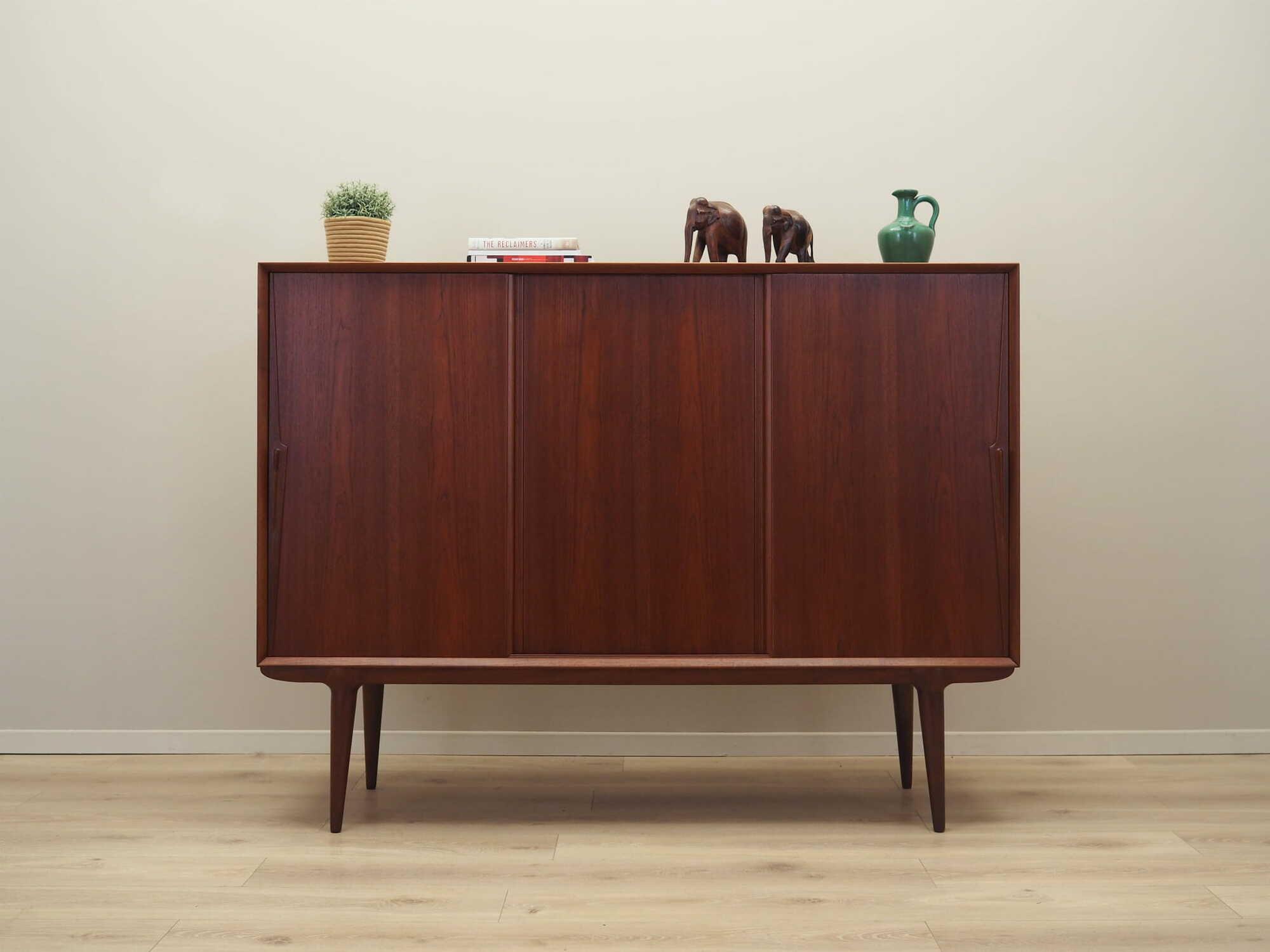 Vintage Highboard Teakholz Braun 1970er Jahre 1