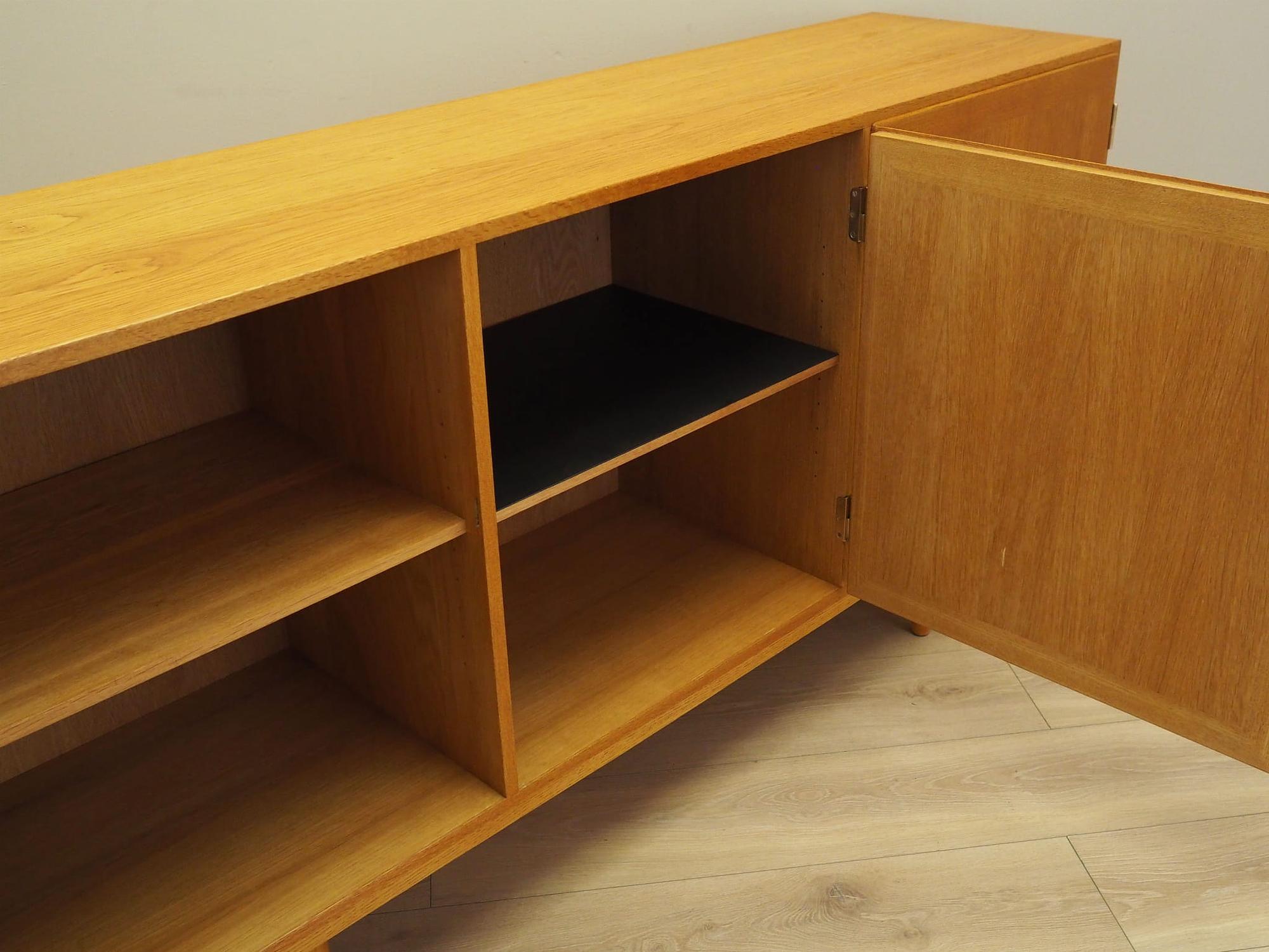 Sideboard Eschenholz 1970er Jahre 14