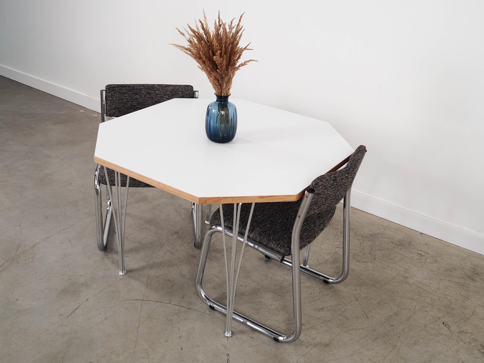 White table, Danish design, 1980s, manufactured i 4
