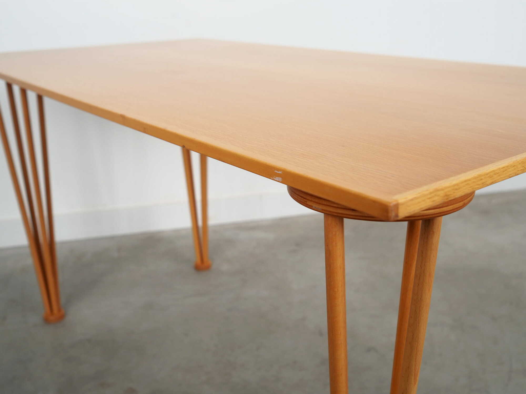 Tavolo vintage legno beige anni '70  9