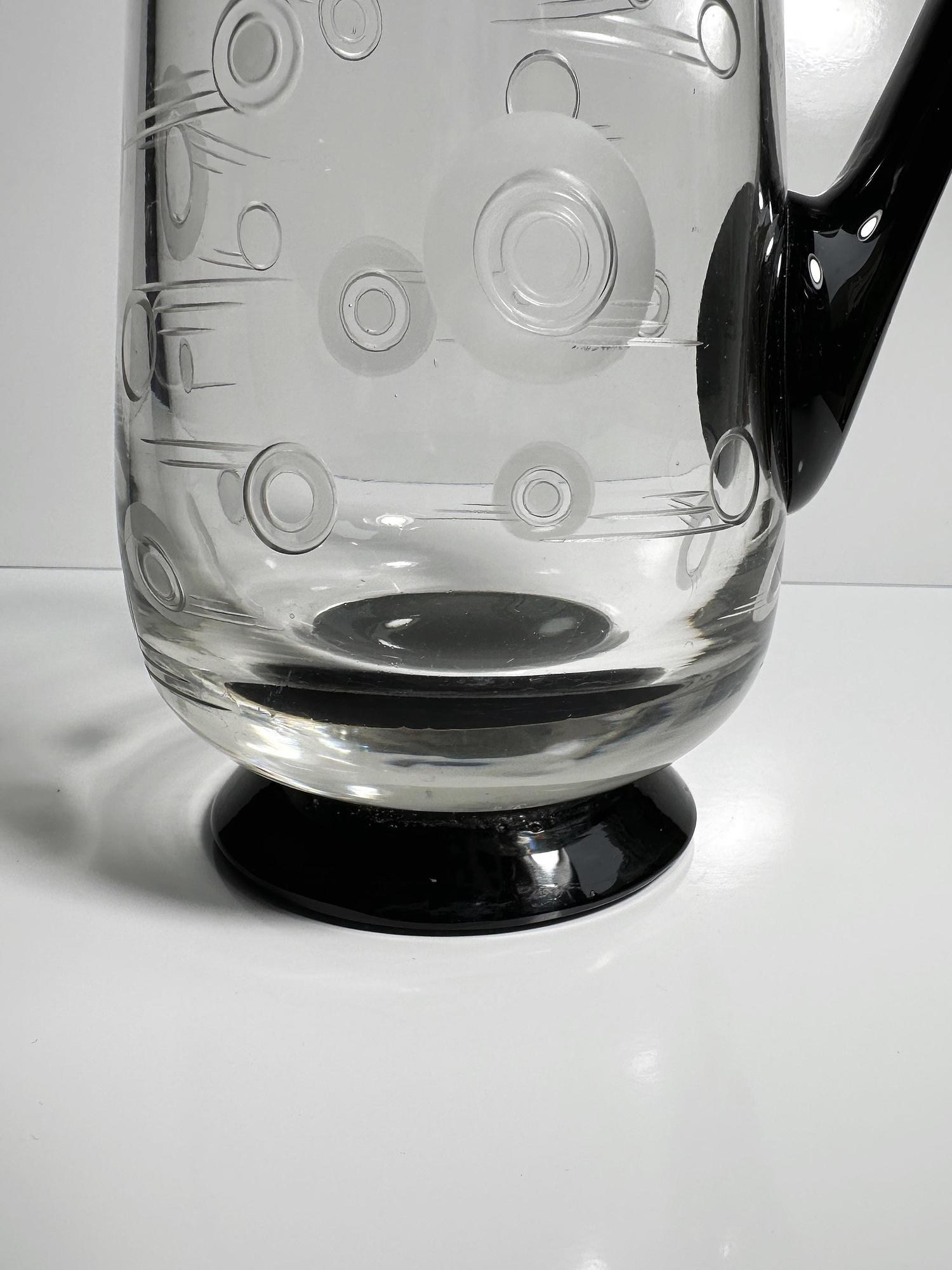 Art Deco Karaffe Frankreich 1930er Schwarzes Glas 2