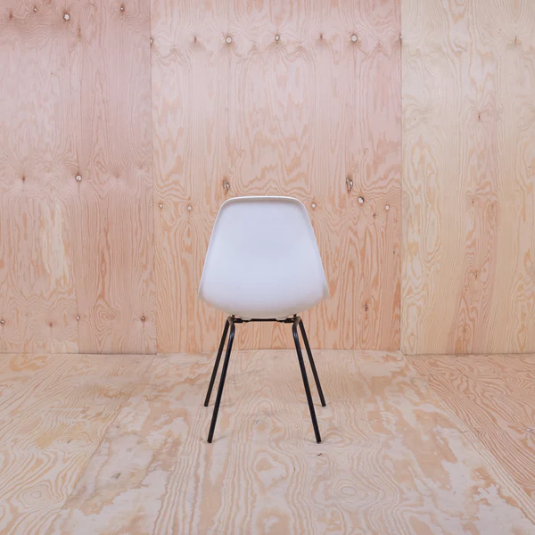 Eames DSX Plastic Side Chair Schwarzes Untergestell Weiß 4