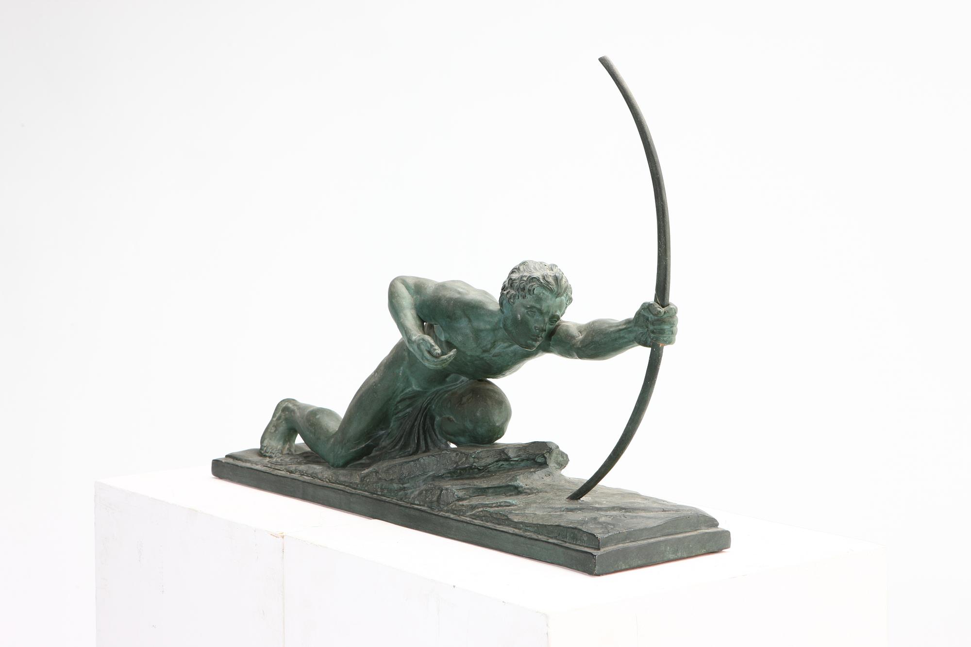 G. Boni Skulptur Bogenschütze 1960er Bronzepatinierter Gips 2