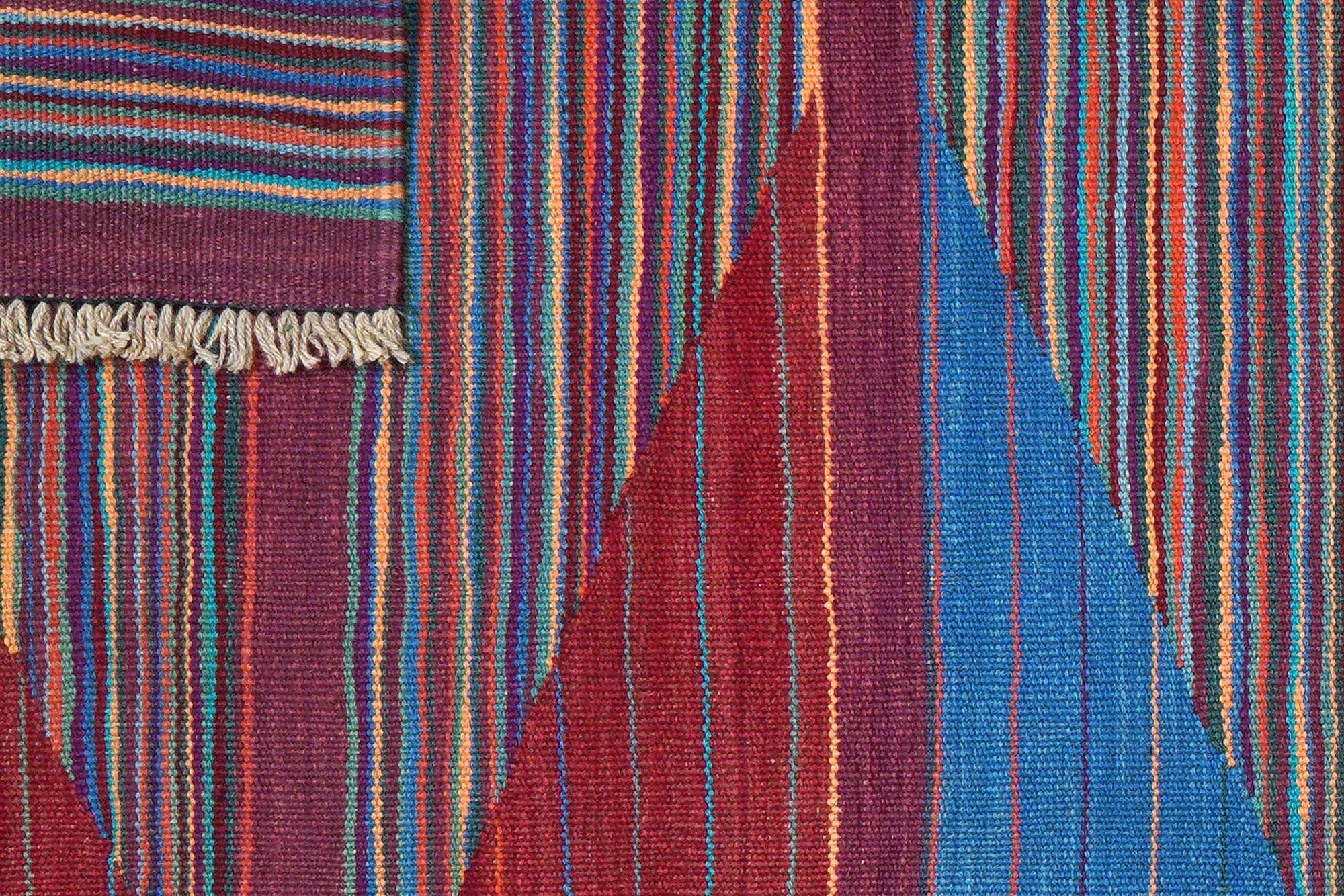 Gashgai Kilim Rug Red Blue 4