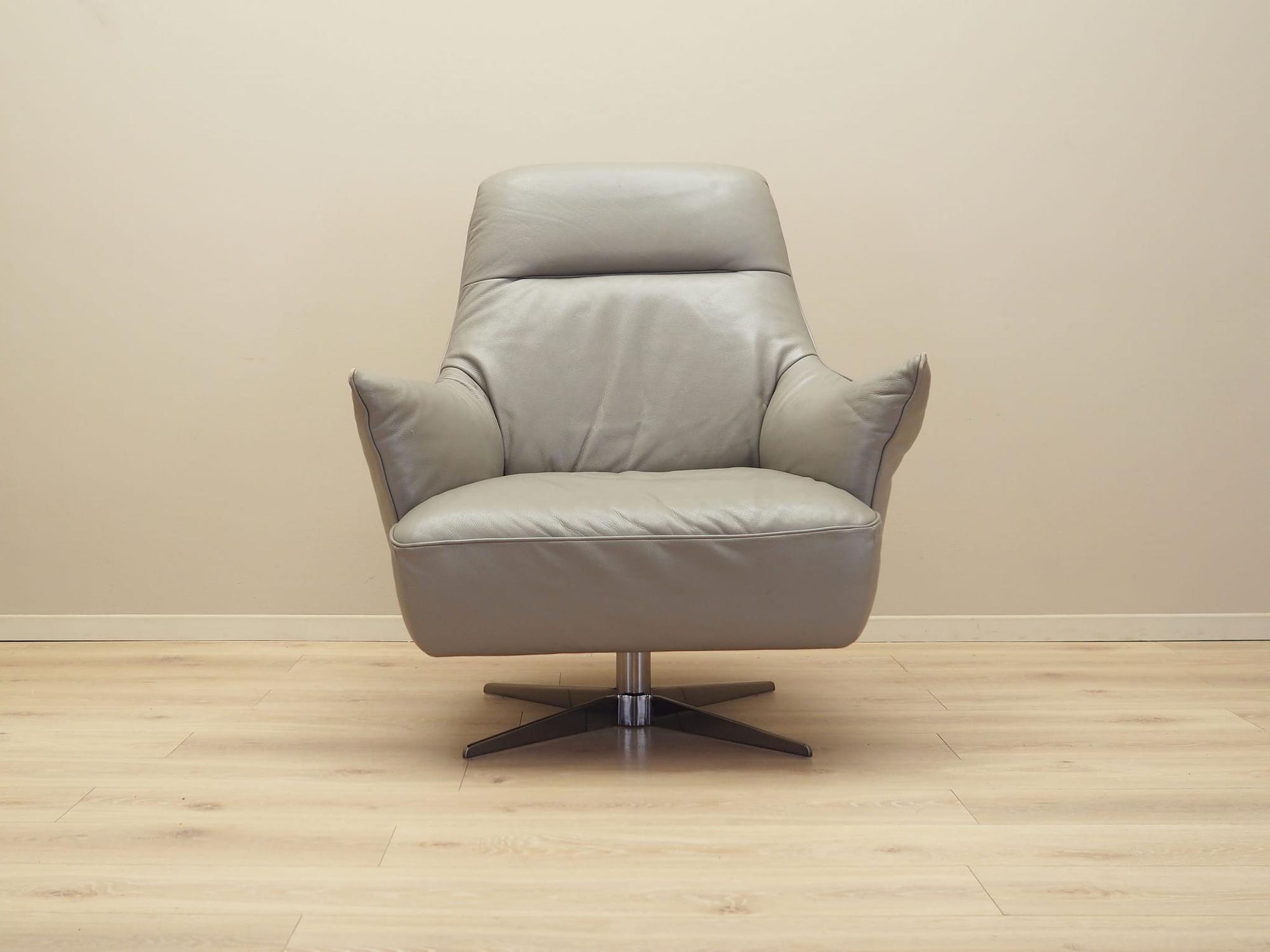 Swiveling armchair leather 1990s 1