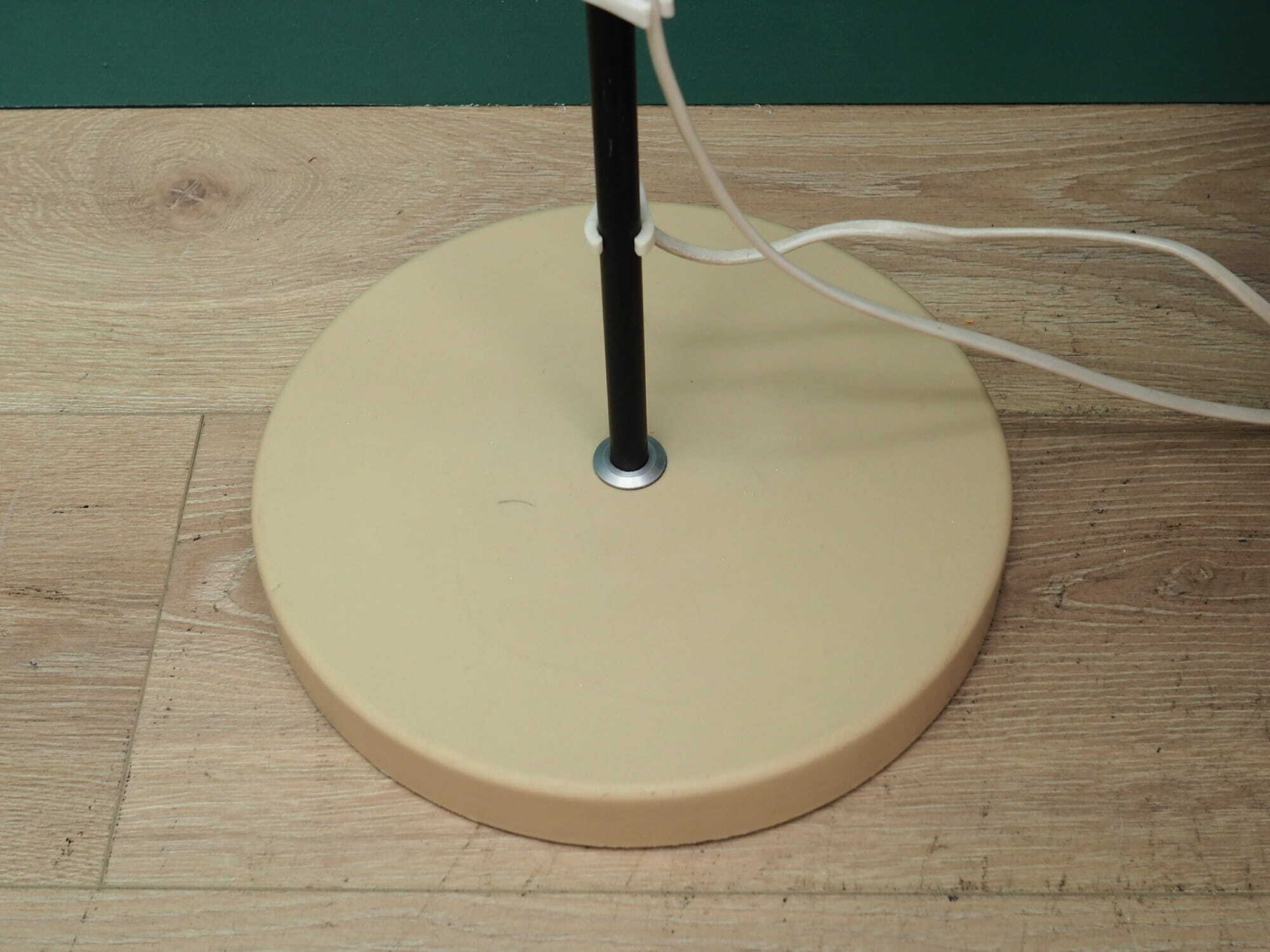 Vintage floor lamp metal pink 1970s 3