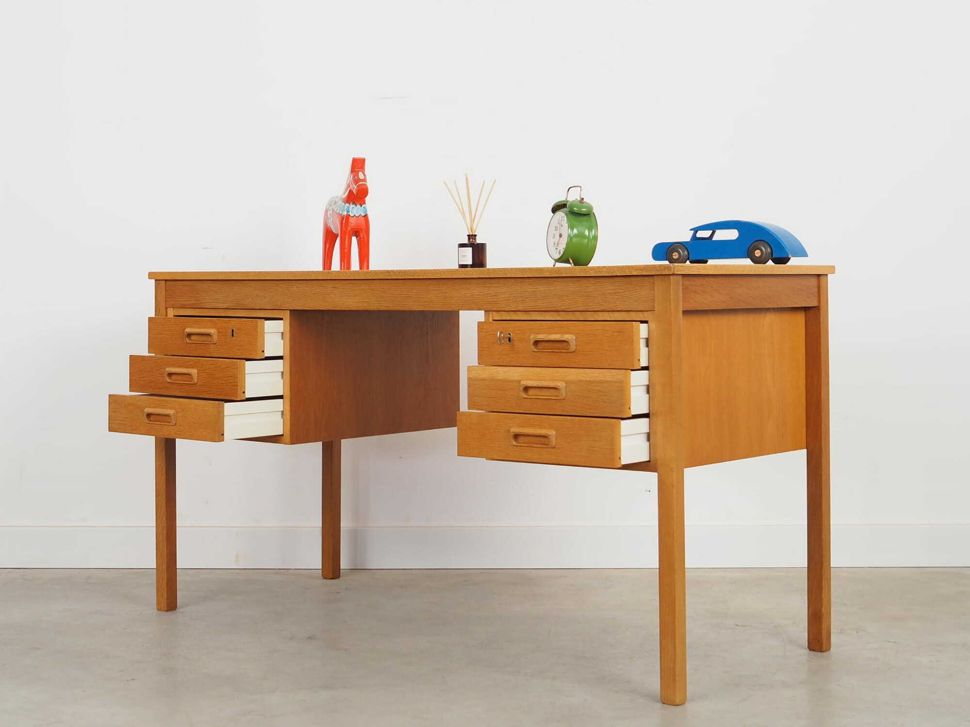 Schreibtisch Holz Braun 1970er Jahre 3